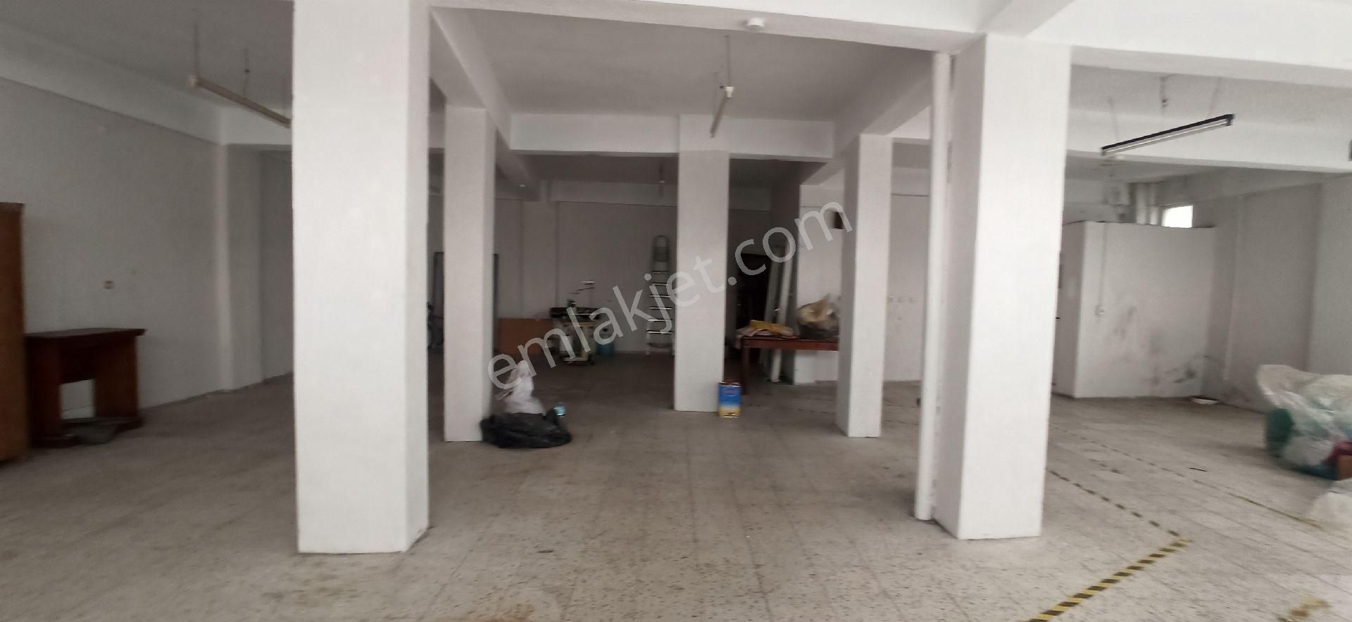 Gaziemir Hürriyet Kiralık Dükkan & Mağaza Gaziemir Sarnıç 180 M2 İş Yeri