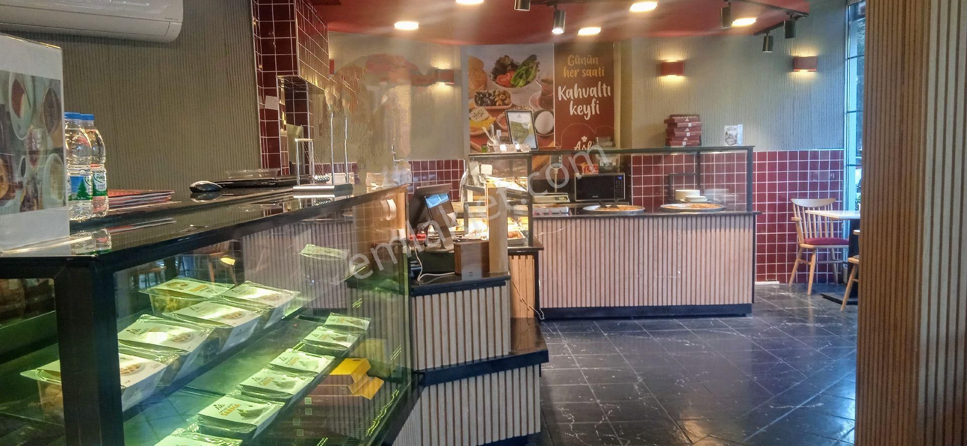 Kadıköy Sahrayı Cedit Devren Kafe & Bar Sahrayıcedit'de Devren Kiralık Börekçi