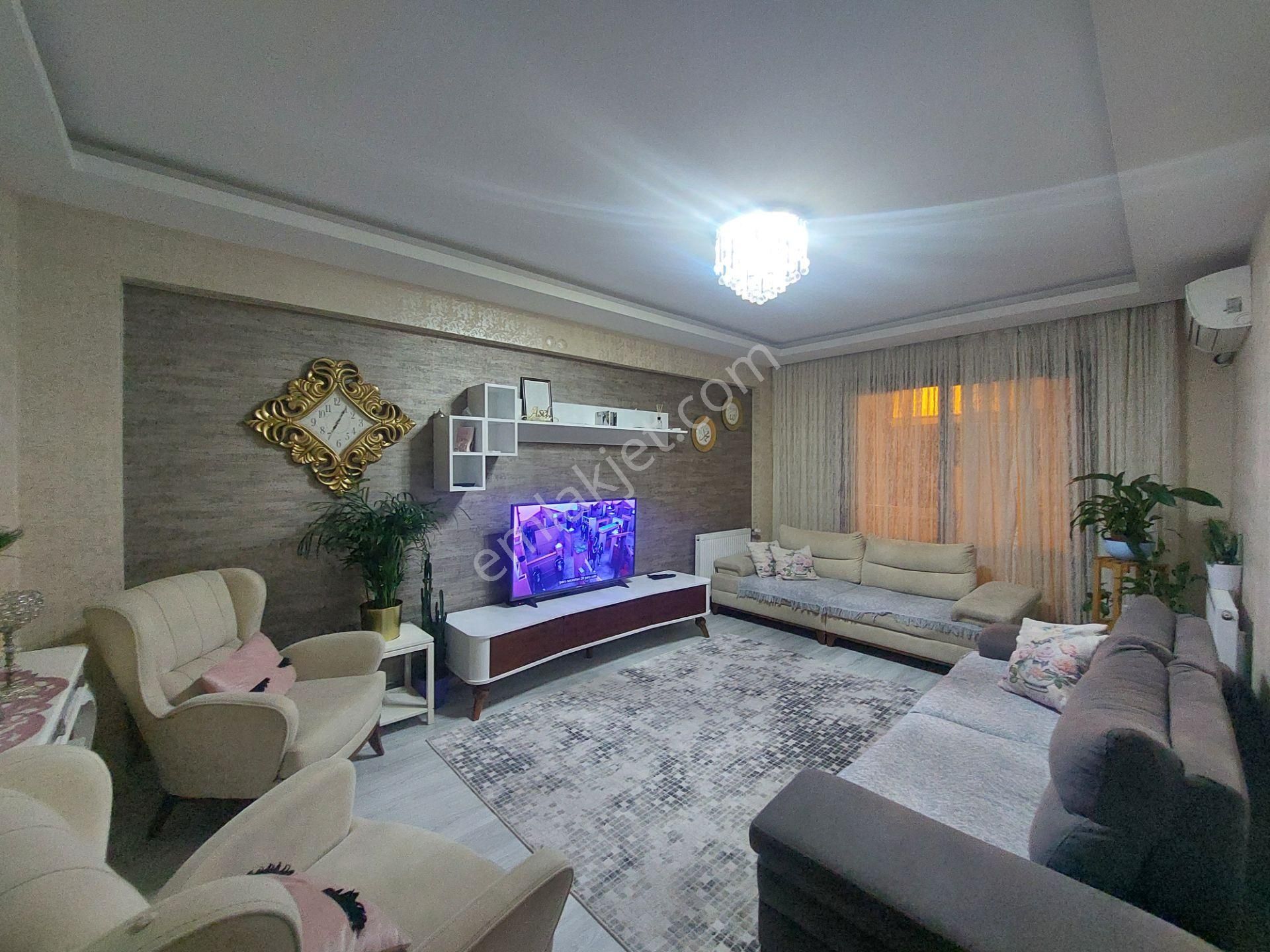 Buca İnkılap Satılık Daire Buca İnkilap Mahallesi Arakat 110m2 3+1 Daire