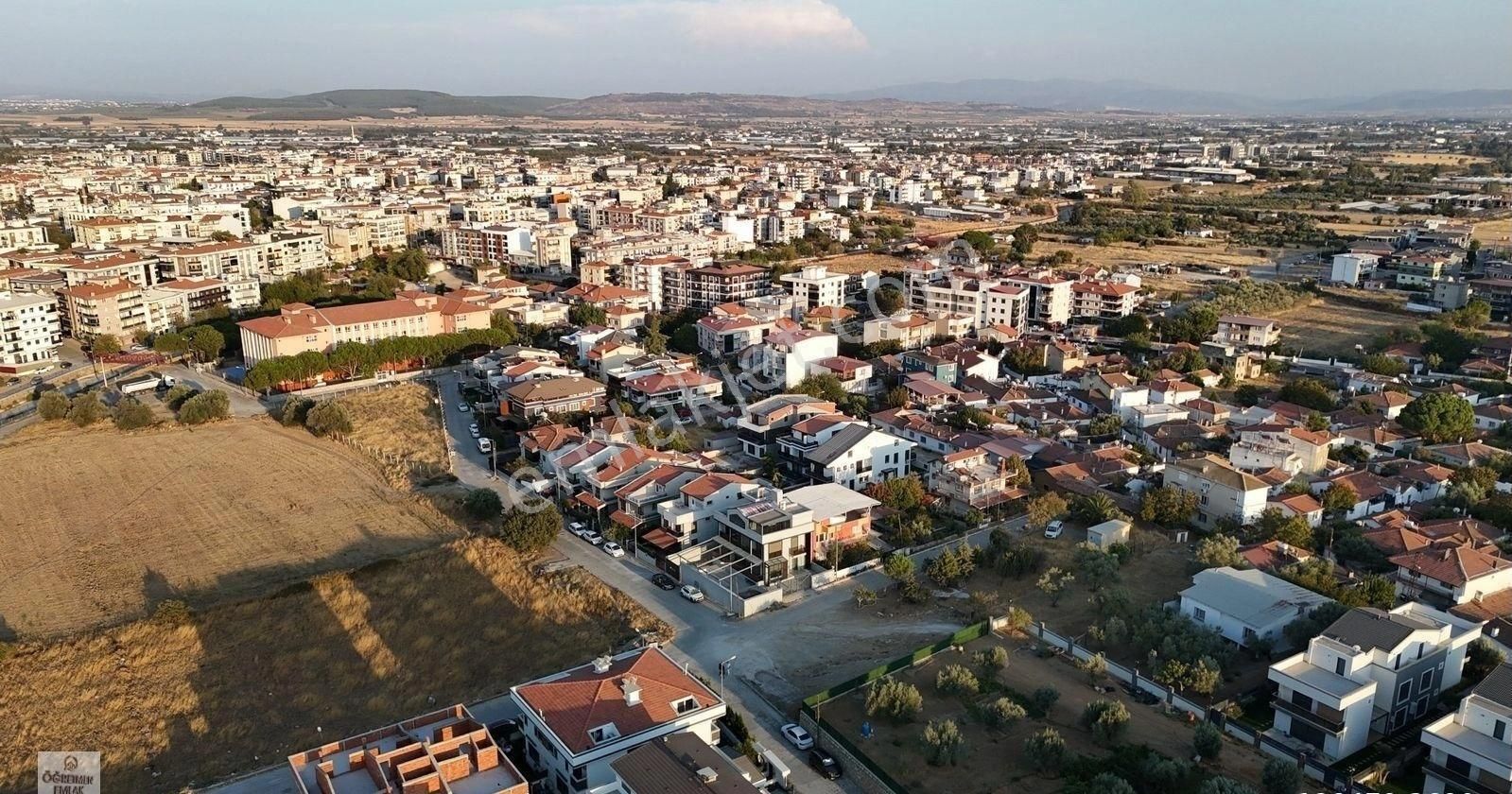 Menderes Barbaros Satılık Villa Öğretmen Emlaktan Barbarosta Tek Müstakil Köşe Ultra Lüks 5+1 Villa