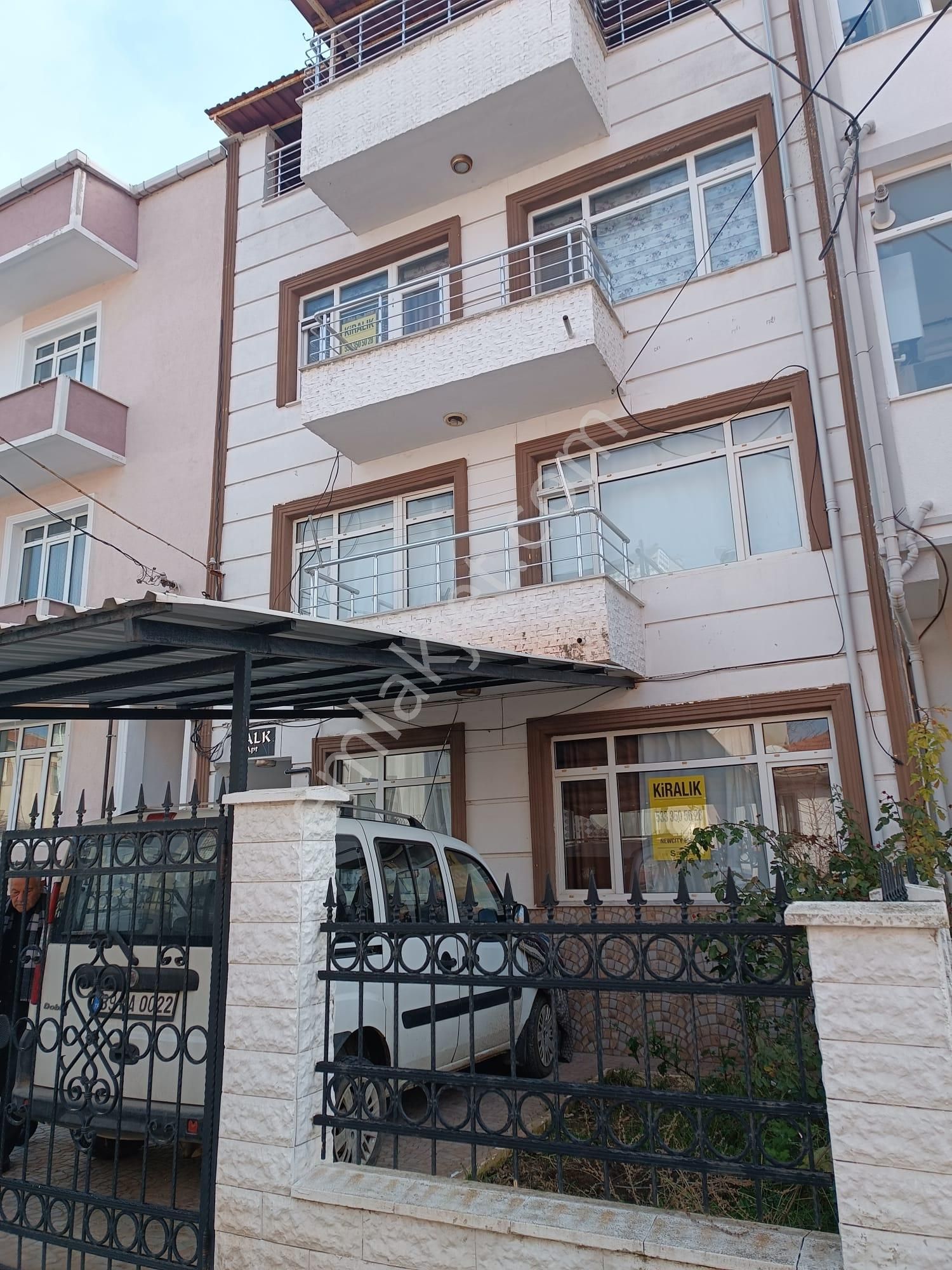 Kırklareli Merkez Kocahıdır Kiralık Daire Afad Müdürlüğü Arkasında Aile Apartmanında Kiralık Eşyalı Daire