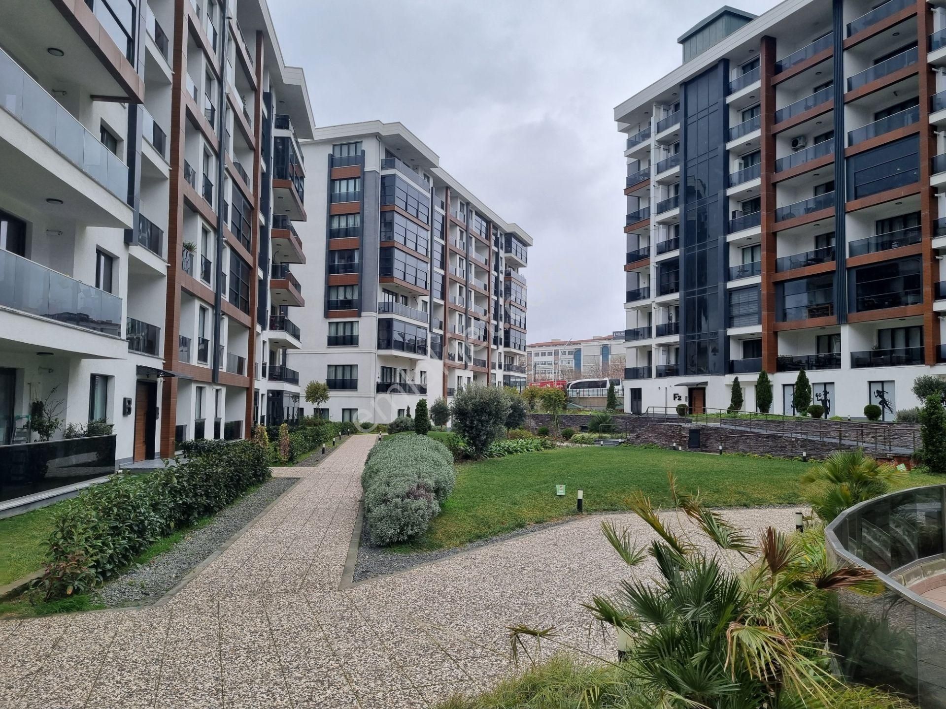 Büyükçekmece Ekinoba Satılık Daire Ekinoba Mahallesi Flowers City'de 2+1 Satılık Daire Güvenlikli