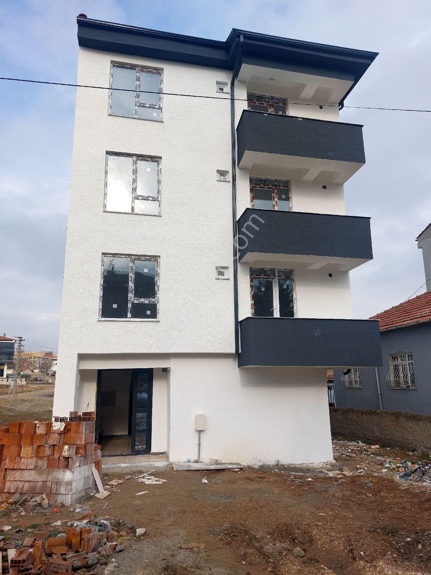 Odunpazarı 71 Evler Satılık Daire Oldpol Emlak'tan Yerden Isıtmalı Asansorlu Sıfır 1+1 Daire