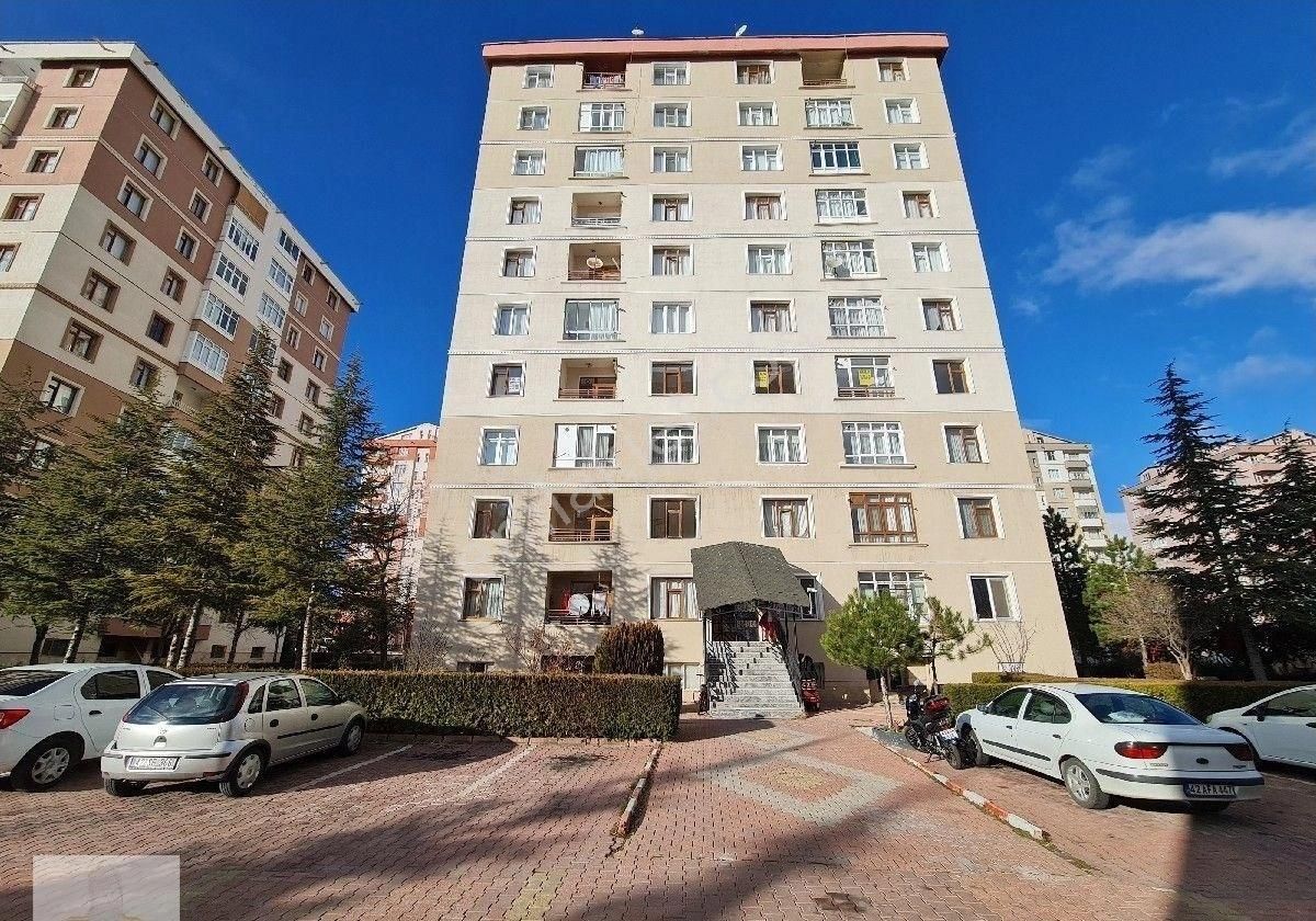 Selçuklu Bosna Hersek Kiralık Daire Uğur Emlak'tan Süzerkent Sitesinde 3+1 Bireysel Kombili Yapılı Temiz Kiralık Daire