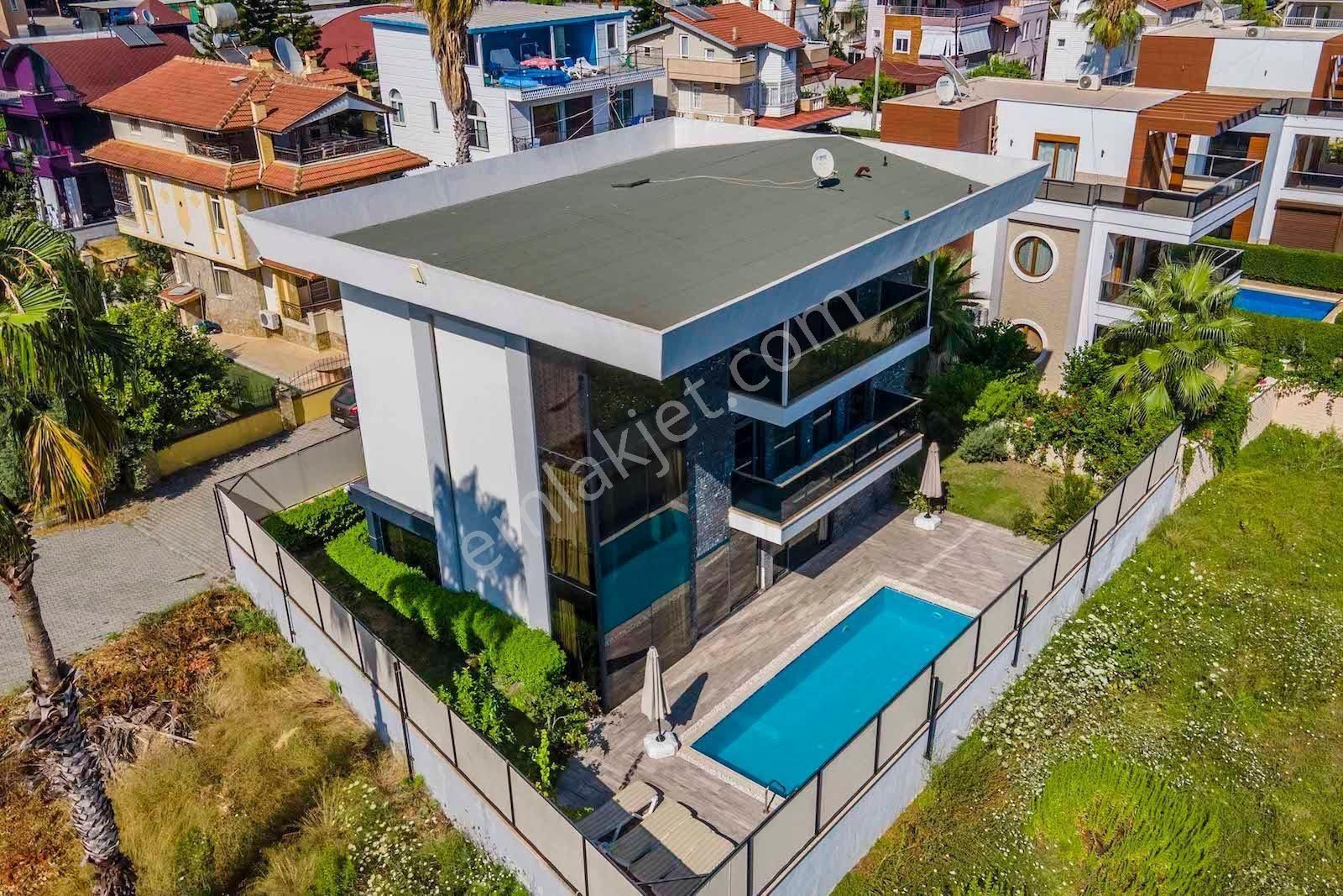 Alanya Konaklı Satılık Villa Alanya Konaklı Müstakil Havuzlu 4+1 Satılık Villa