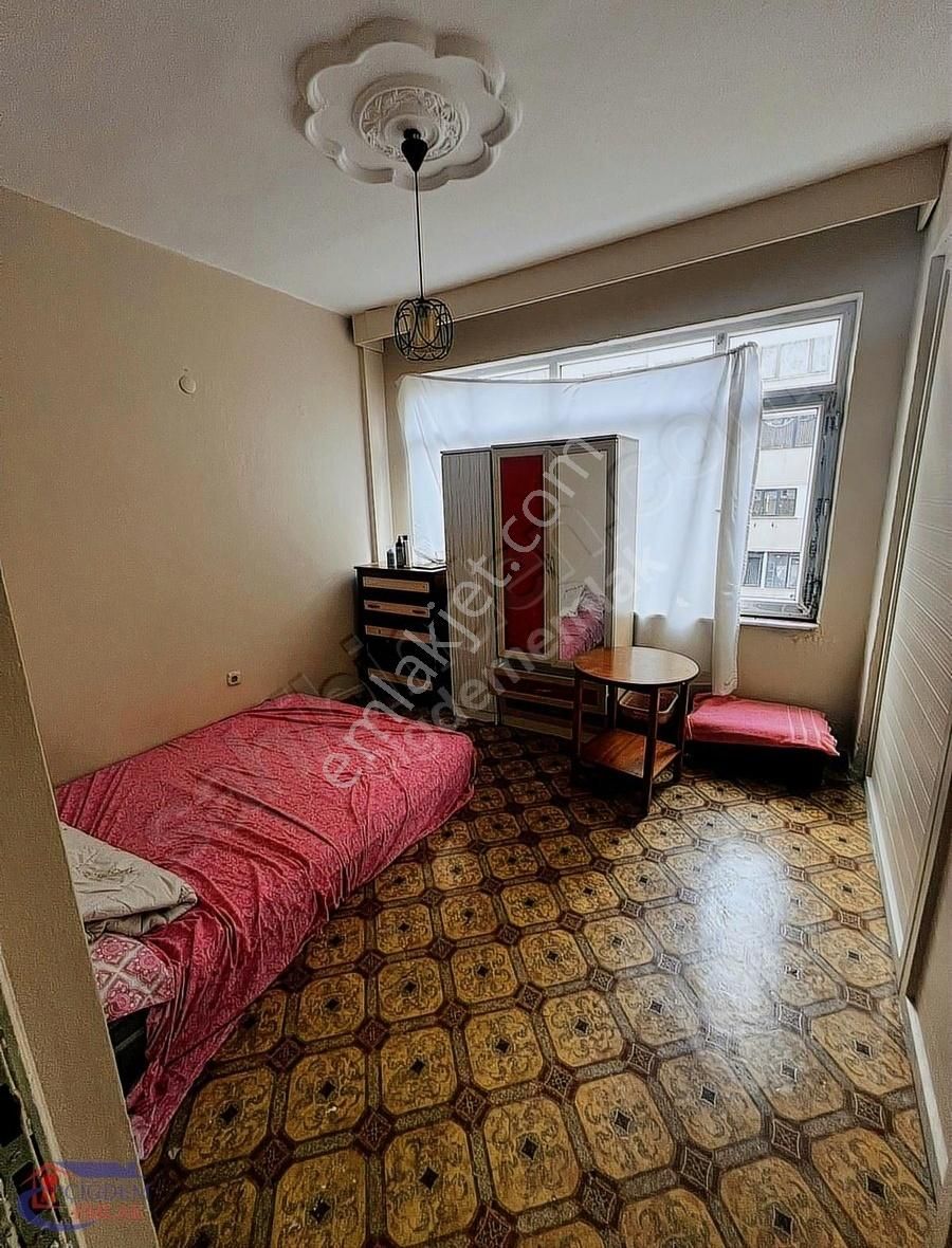 Fatih Aksaray Kiralık Daire Yenikapı Marmarayın Karşısında Kiralık 3+1 Eşyalı Daire