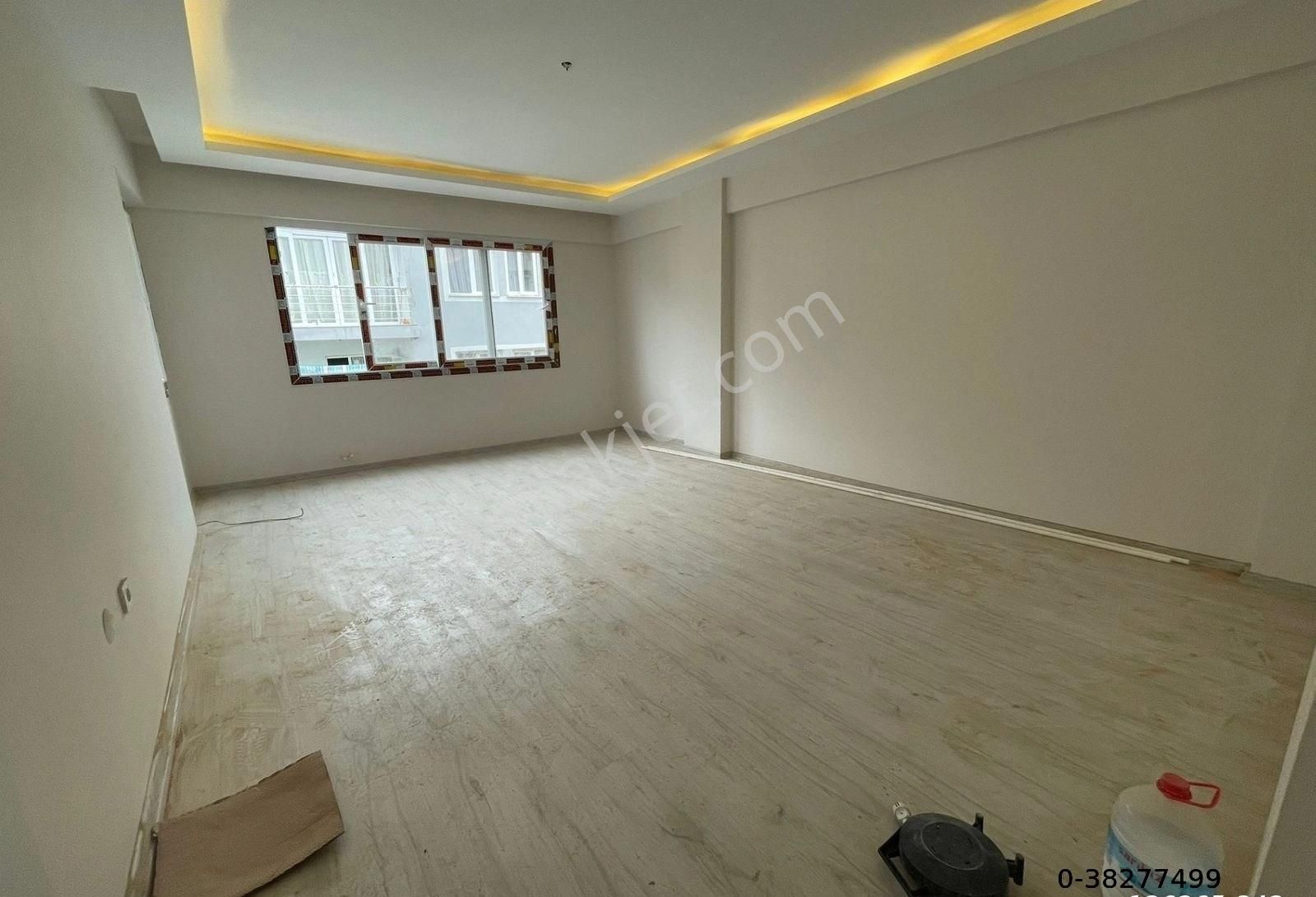 Karabağlar Esenlik Kiralık Daire Şükrü Karaduman Cad. Üzerinde Geniş 3+1 Komple Yapılı Daire