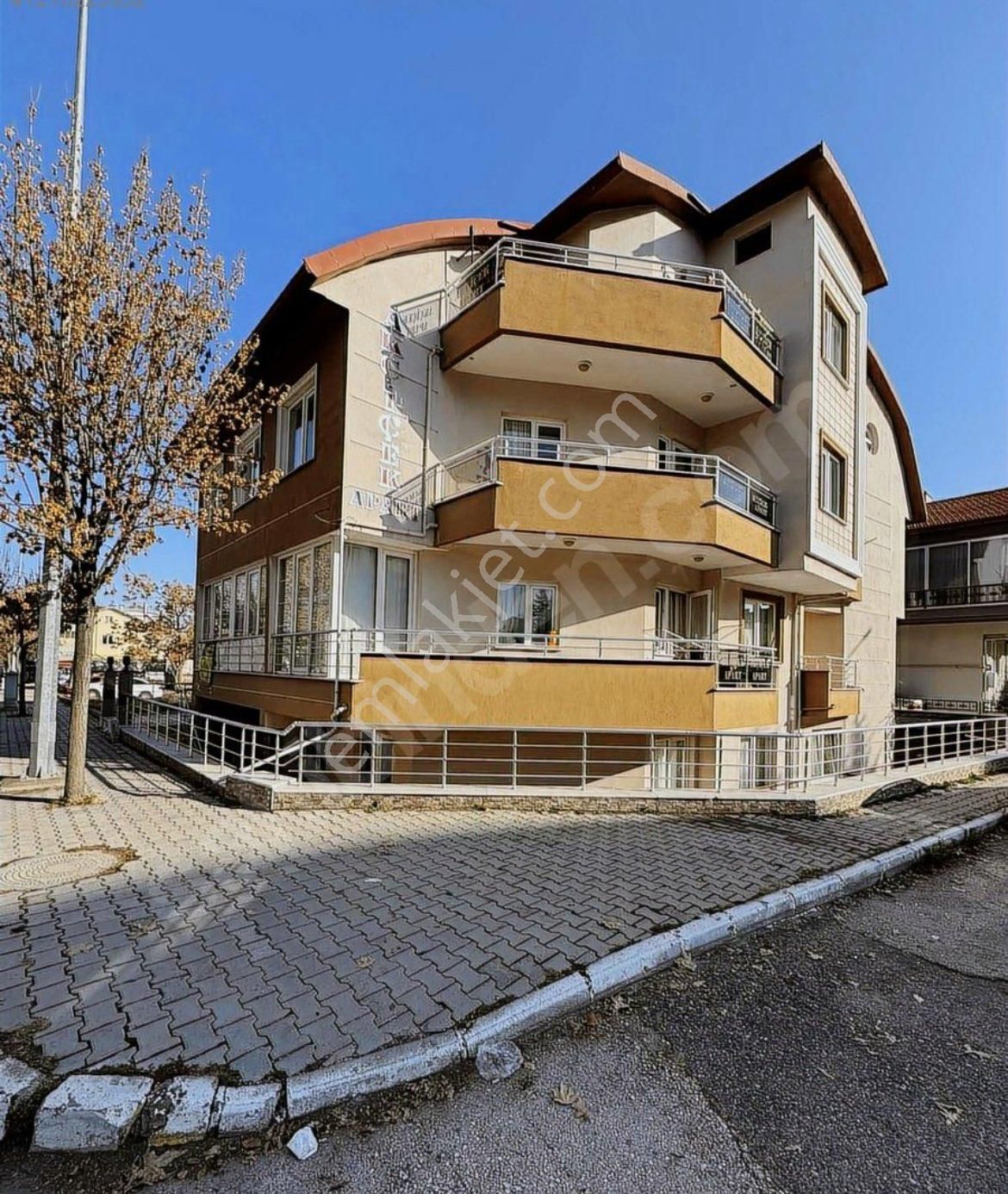 Isparta Merkez Fatih Satılık Daire Isparta Fatih Mahallesinde Satılık 2+1 Eşyalı Apart