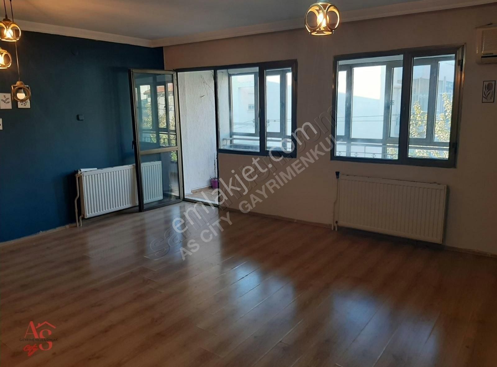 Konak Göztepe Kiralık Daire Göztepe De Geniş 3+1 Asansörlü Otoparklı Arakat Daire