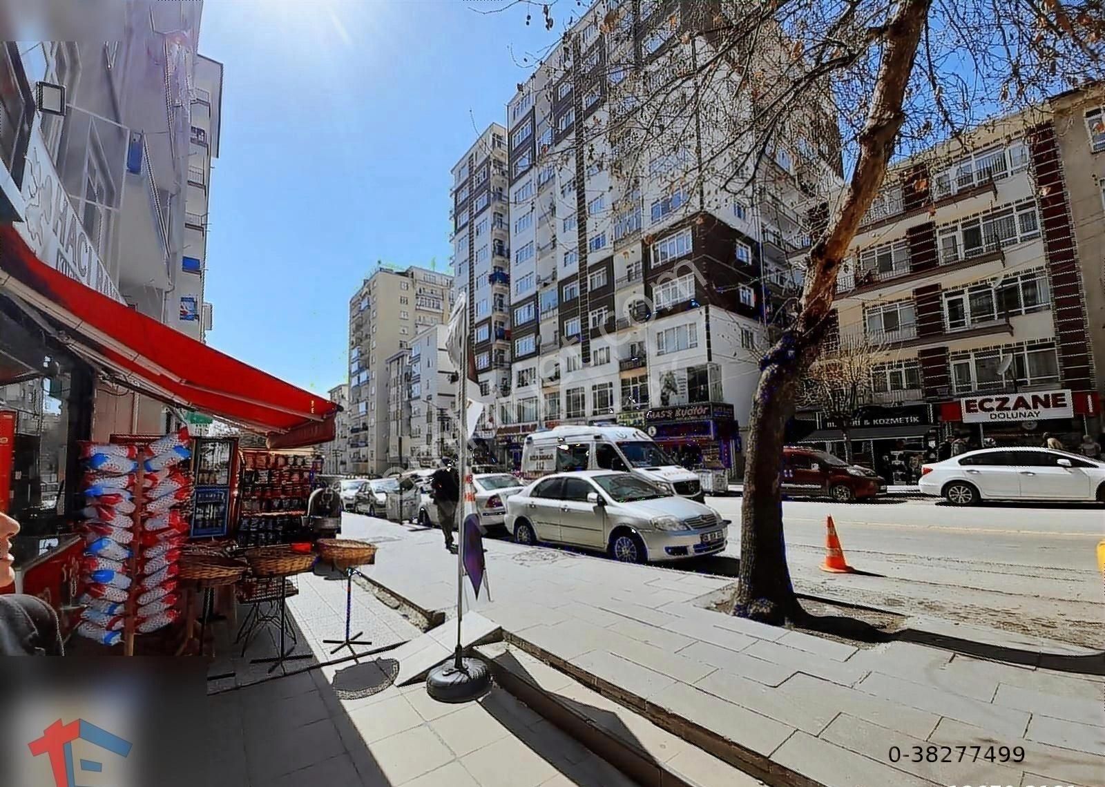 Yenimahalle Demetlale Satılık Daire Merkezi Konum, Bağımsız Odalar, Bakımlı...