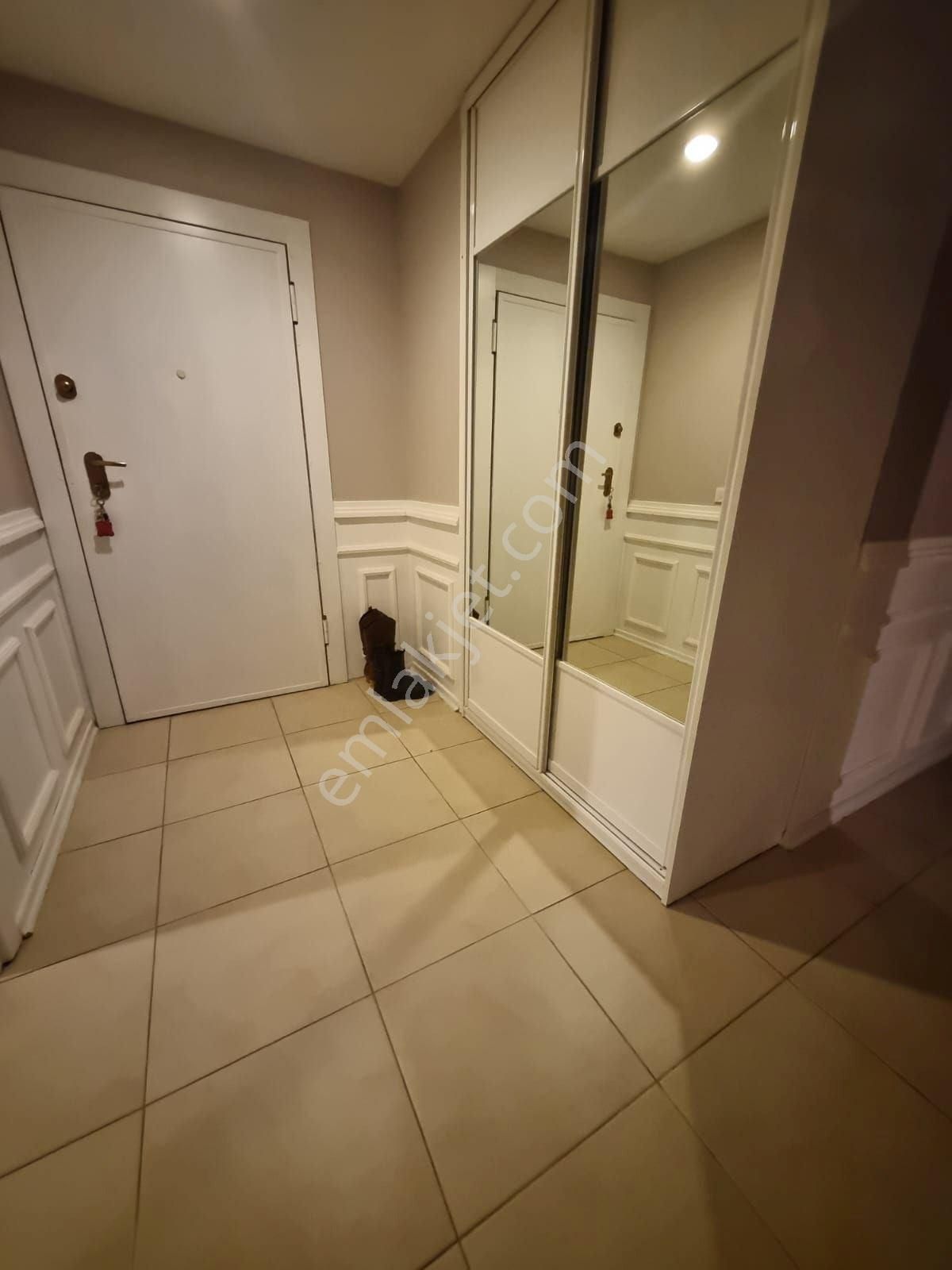 Şerifali Tatlısu 190m2 Havuzlu Güvenlikli Satılık Site Dairesi