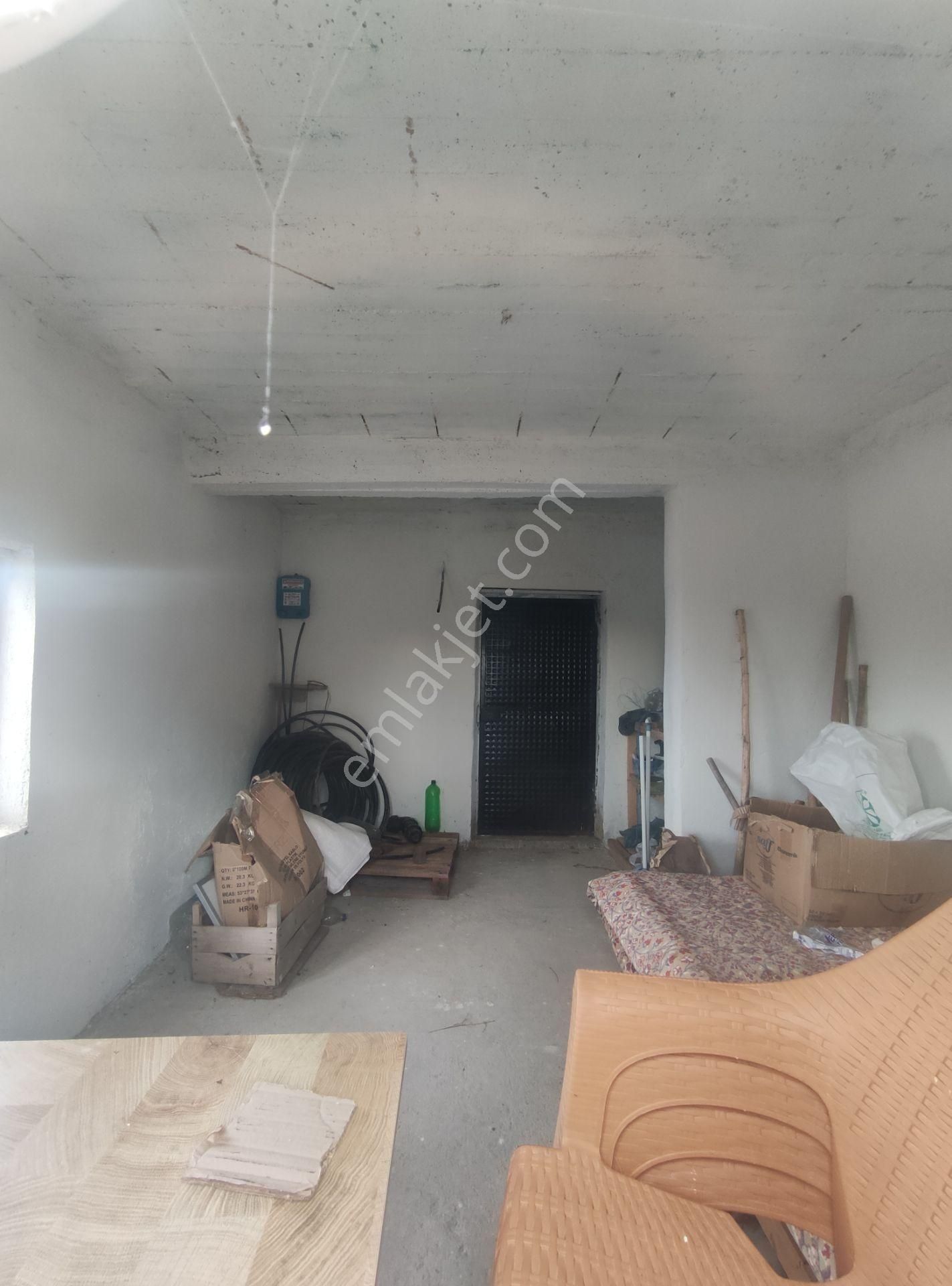 Özpınar,dan Çavuş Köyü Konya Yolu Üzeri Satılık Ceviz Tarlası 3052 M2 Evli.! - Görsel 5