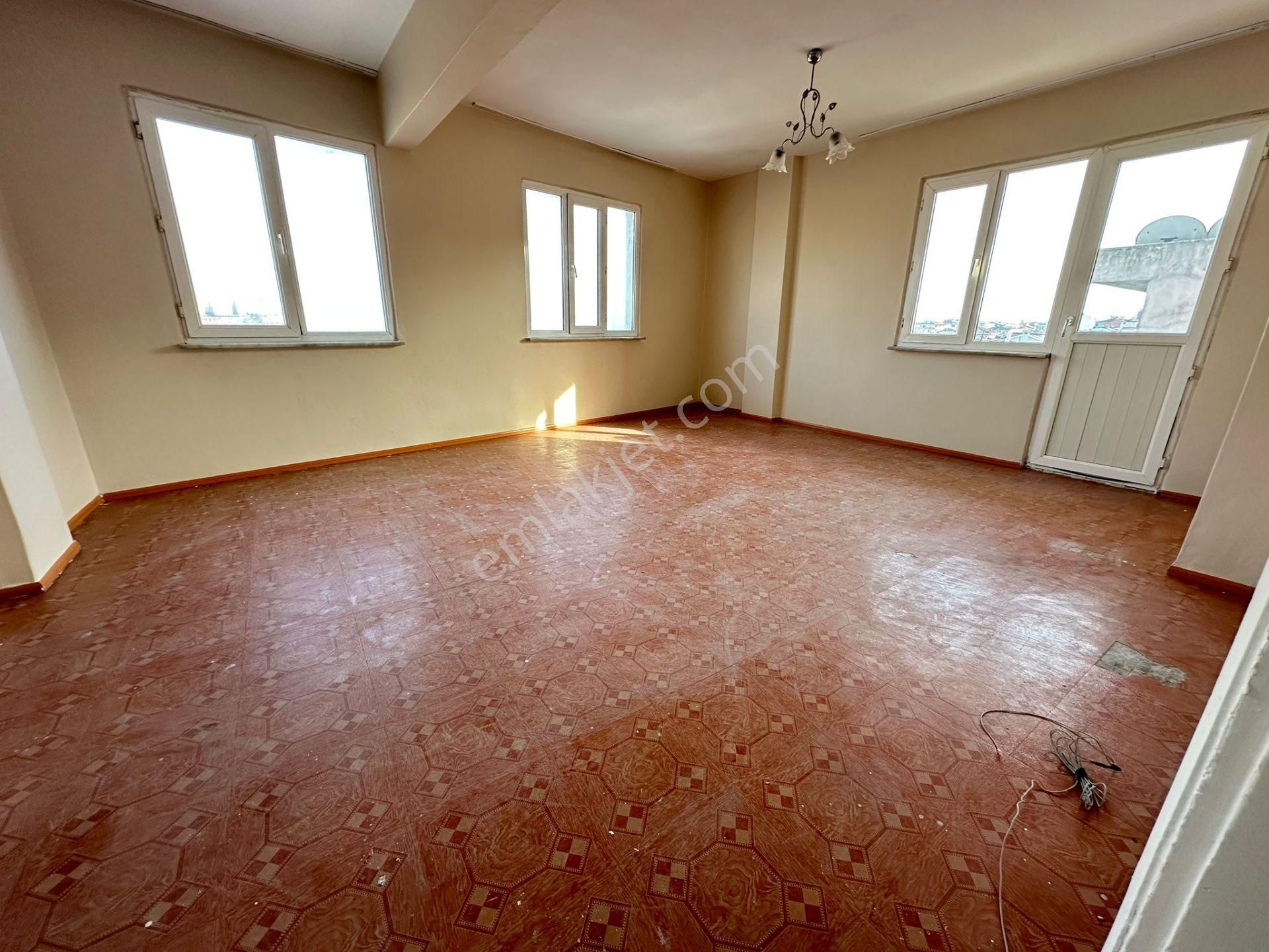 Esenler Fevzi Çakmak Satılık Daire Hazar'dan- Fevzi Çakmak Mh. 2+1 110 M² 5.kat - Dörtyola Yakın