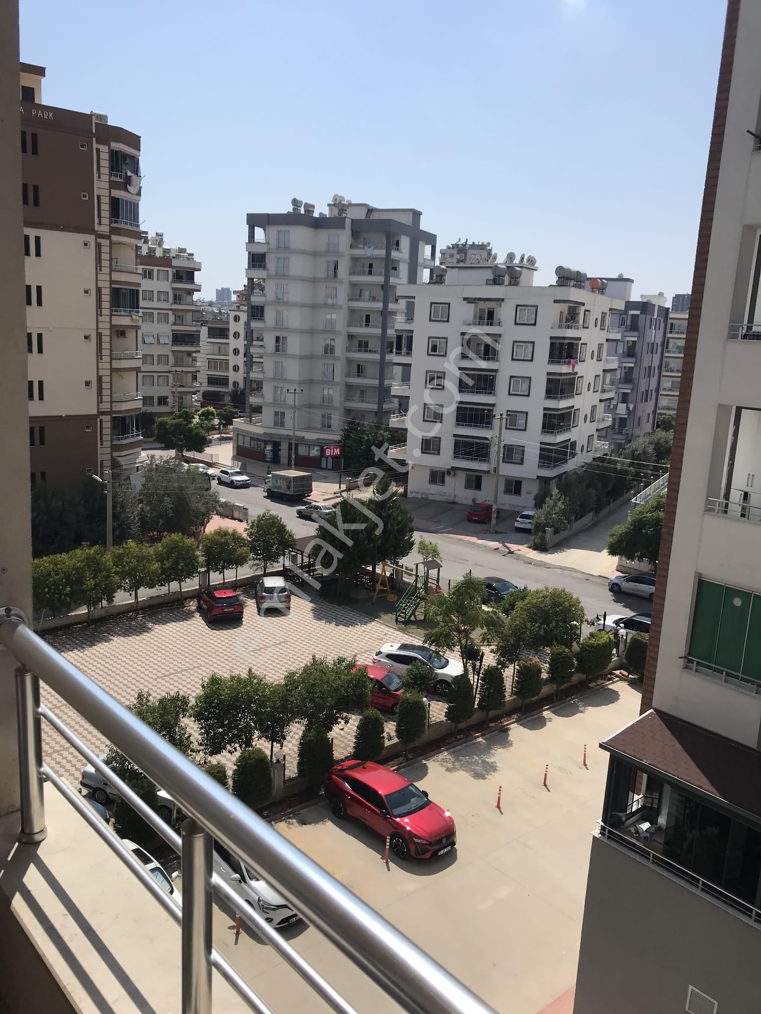 Yenişehir Çiftlikköy Kiralık Daire Mersin Mezitli Atatürk Mahallesi Kiralık 2+1 Temiz Daire