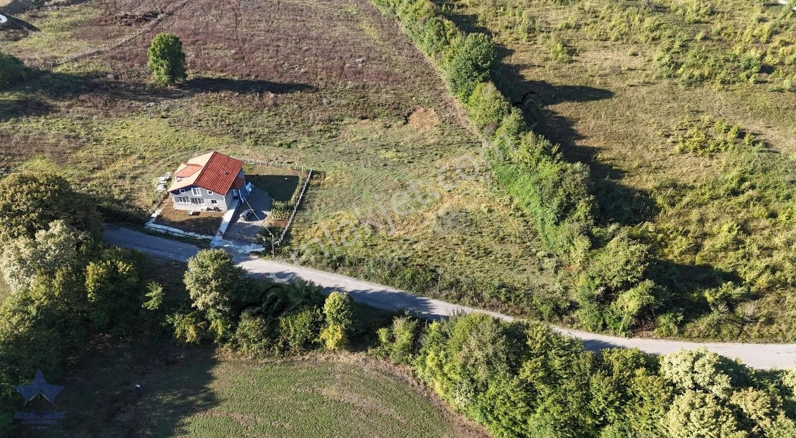 Bartın Merkez Sütlüce Köyü (Aşağı) Satılık Konut İmarlı 547 M2 Sütlüce Köyü'nde 2 Kat Villa Yapımına Uygun Satılık Arsa