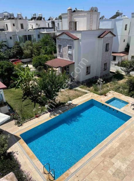 Bodrum Bahçelievler Kiralık Villa Bahçelievler Butik Site İçi Yıllık Kiralık Eşyalı 3+1 Villa