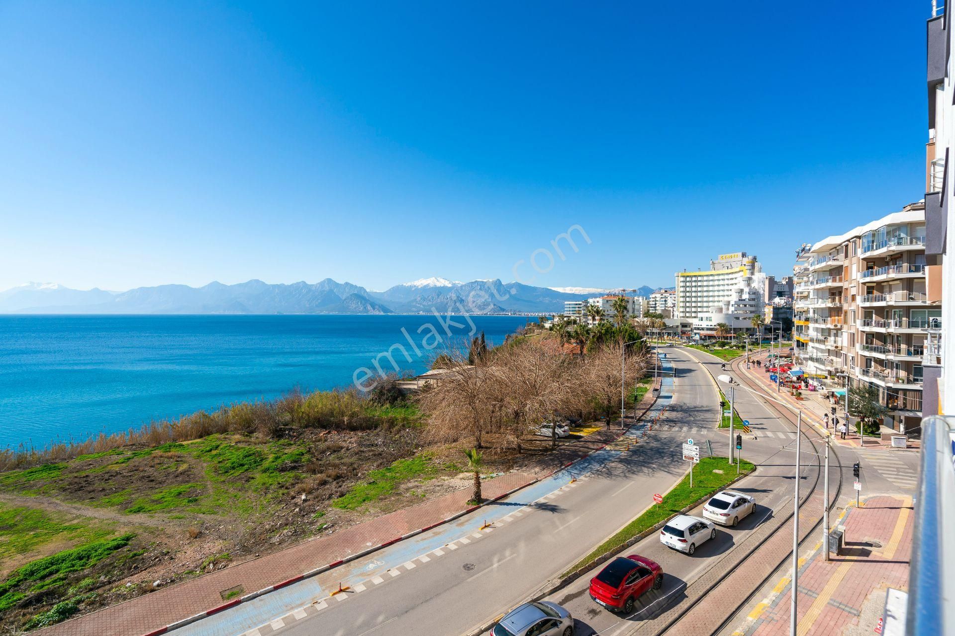 Muratpaşa Gençlik Satılık Daire Antalya'da Akdeniz İle İç İçe Muhteşem 2+1