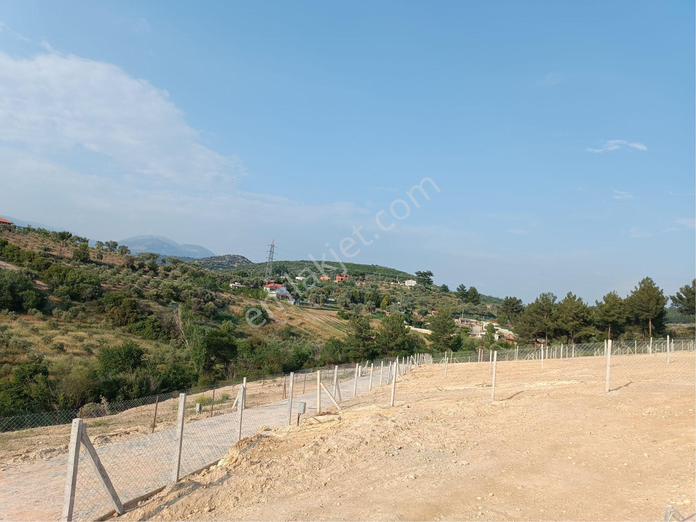 Torbalı Demirci Satılık Tarla Fors’dan Torbalı Demirci Köy’de Mirastan Bölme Boş Arsa