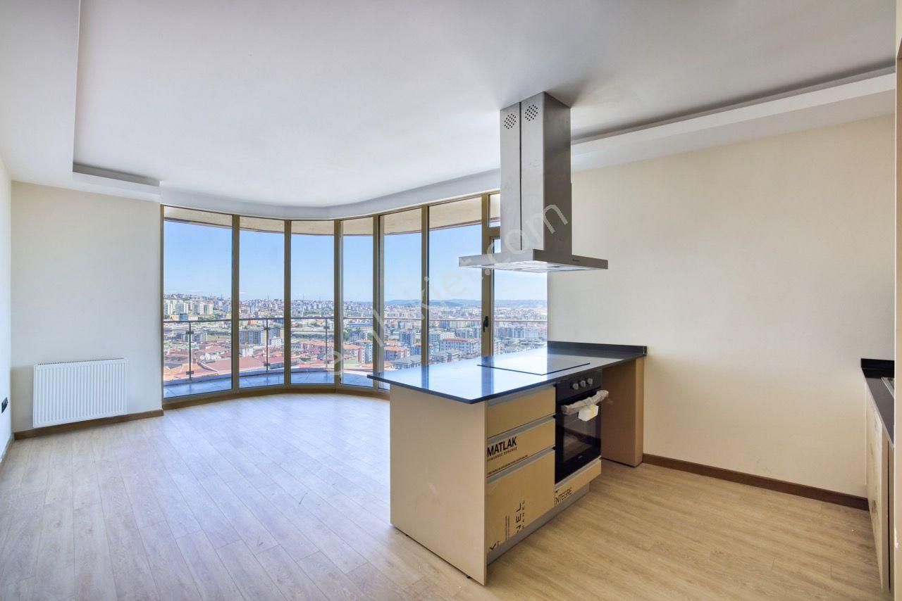 İstanbul Pendik Satılık Residence Teraslı 1+1 Qadraj Rezidansda Net 58 M2 Yüksek Kat