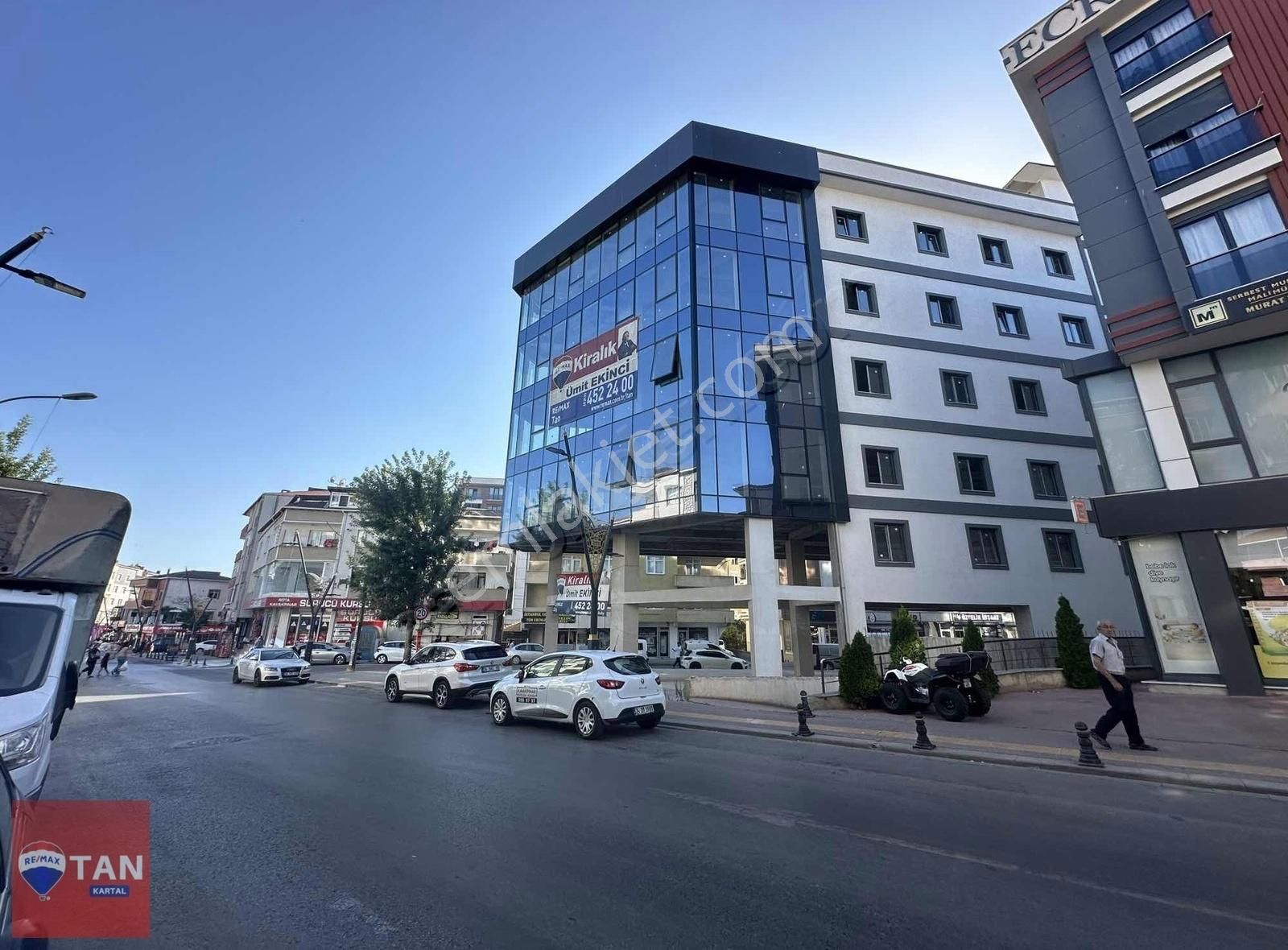 İstanbul Pendik Kiralık Genel Kavakpınar Abdi İpekçi'de Merkezi Konumda 600 M² Katlar