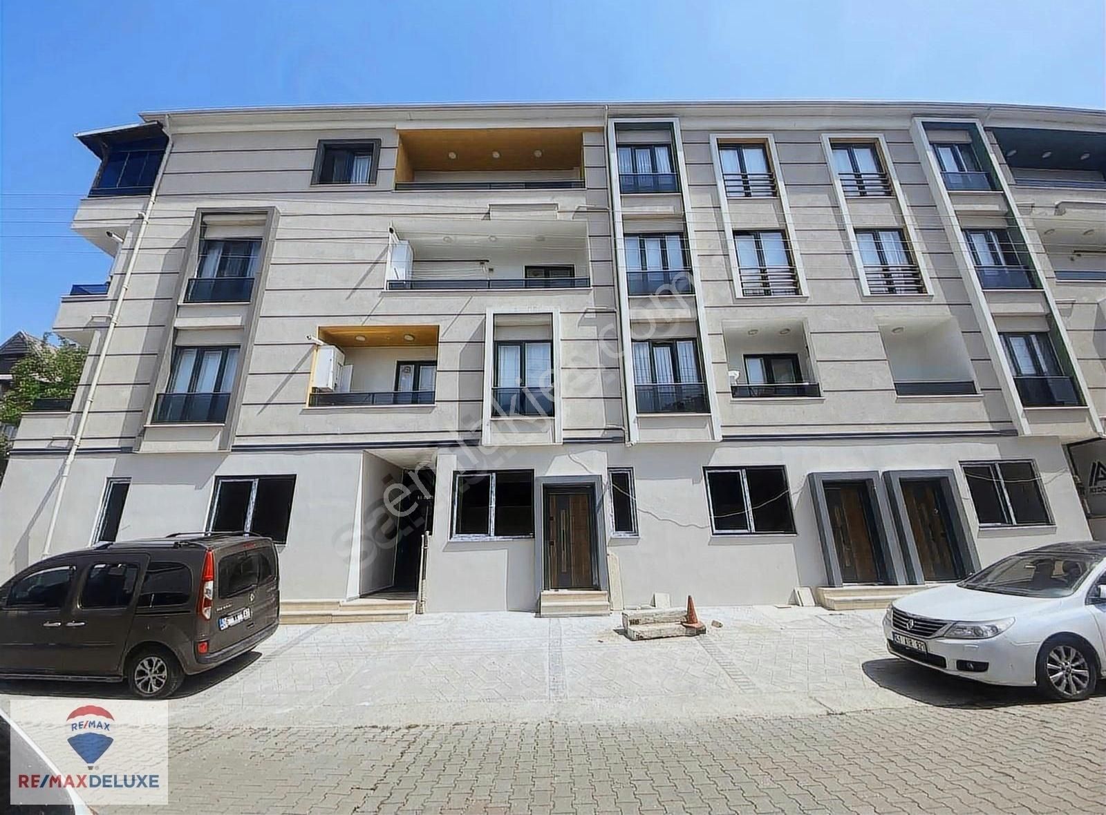 Kartepe İstasyon Satılık Daire Remax Deluxeden Kartepe İstasyon Mahallesinde Satılık 3+1 Dublex