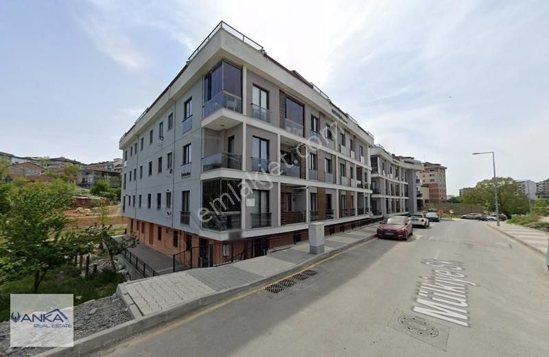 Çekmeköy Merkez Satılık Daire Anka Real Estate / Çekmeköy Merkez Köyiçi Evlerinde 2+1 Daire