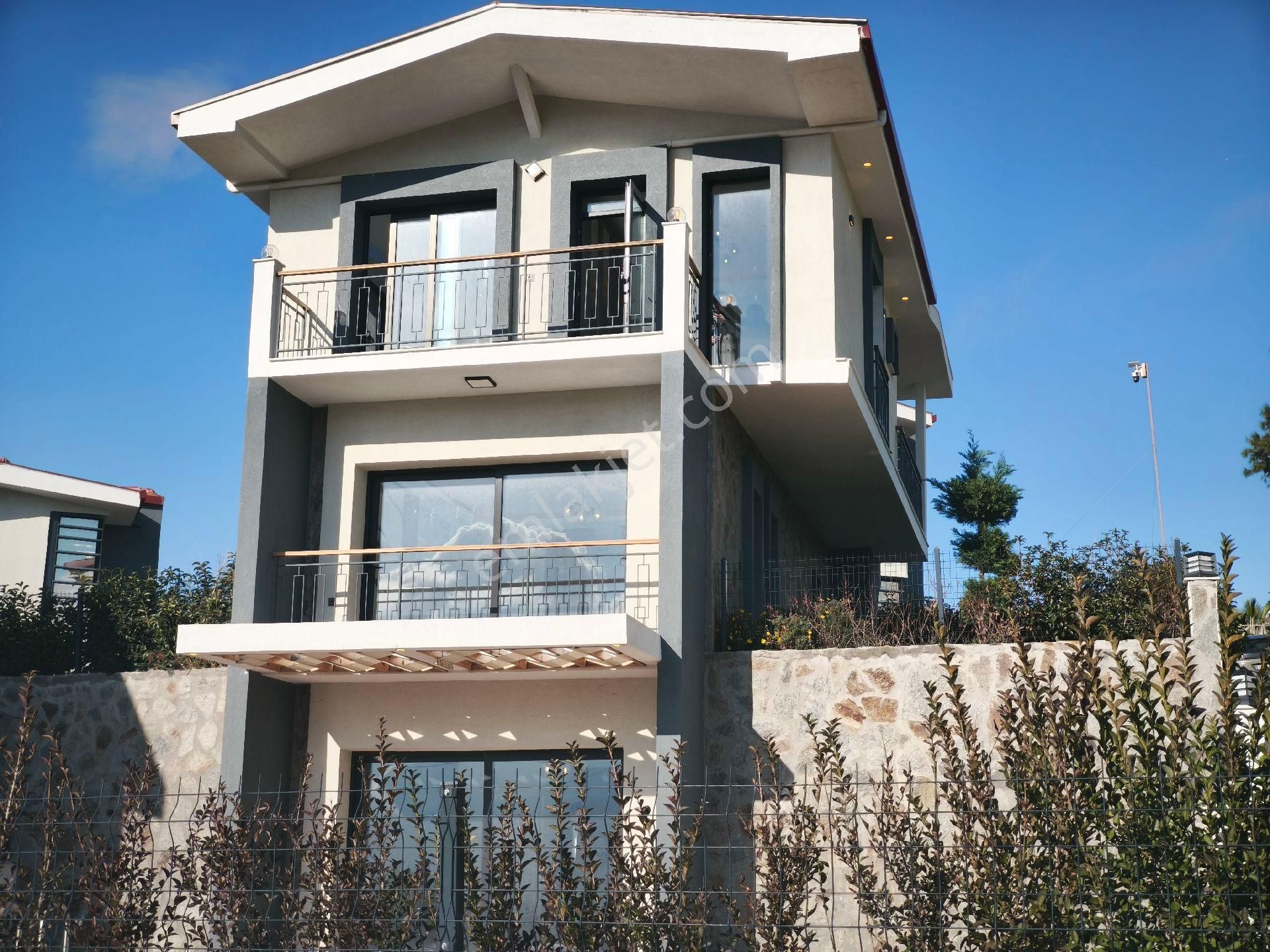 Kuşadası Soğucak Satılık Villa Rs Netten Sogucakta Müstakil Havuzlu Villa