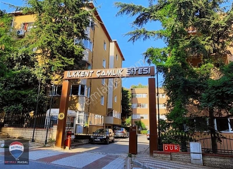 Üsküdar Kısıklı Kiralık Daire İlkkent Çamlık Sitesinde Şık Yenilenmiş Geniş 3+1 Kiralık Daire