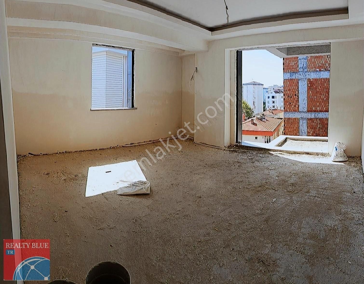 Pendik Yeni Satılık Daire Pendik Yeni Mahalle Lüks Sitede Satılık Krediye Uygun 2+1 Daire