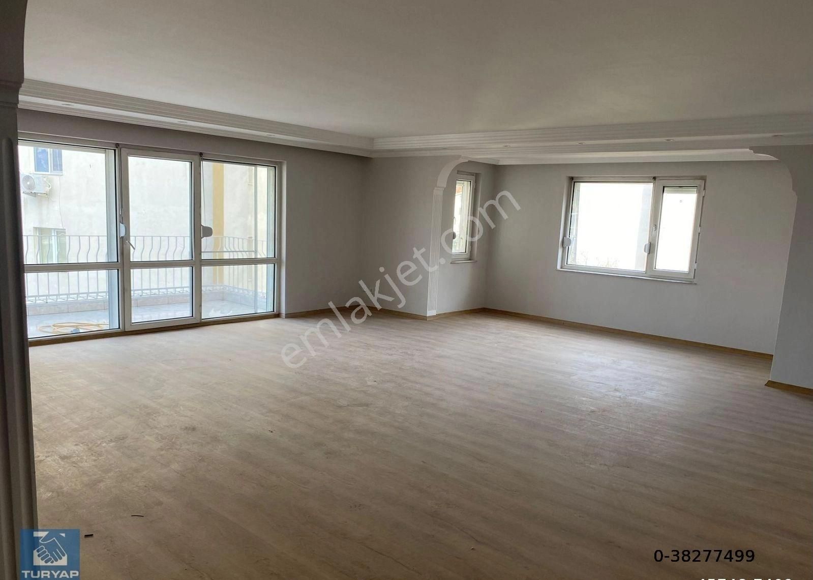 Sarıyer Zekeriyaköy Kiralık Daire Zekeriyaköy Acarlar Sitesinde Tadilat Görmüş Bakımlı 4+1 Daire