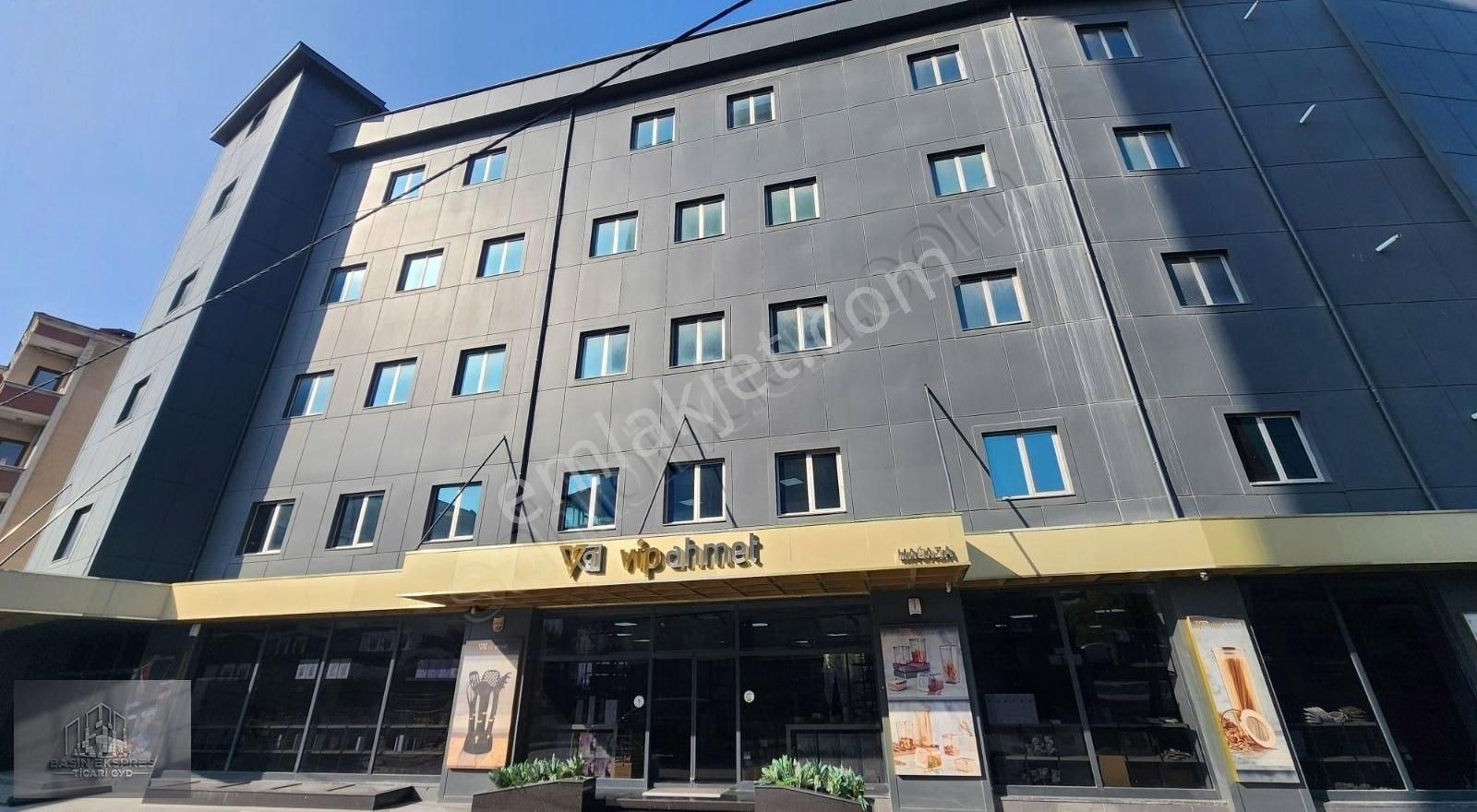 İstanbul Bağcılar Kiralık Plaza Katı Sulyapıdan 900 M2 Tem Cepheli Ofis Katları Showroma Uygun