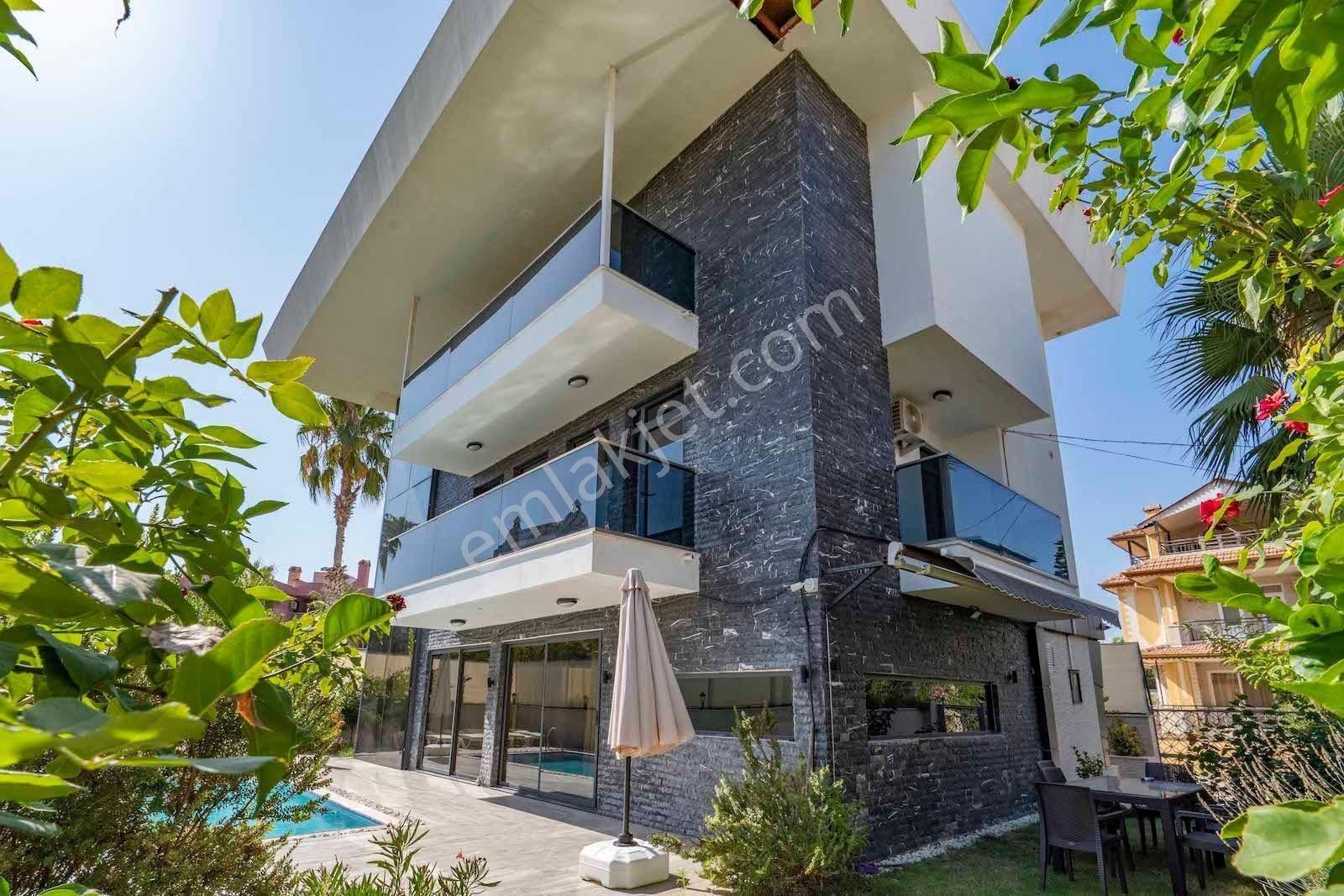 Alanya Konaklı Satılık Villa Konaklı Mahallesinde Satılık 4+1 Ultra Lüks Müstakil Villa