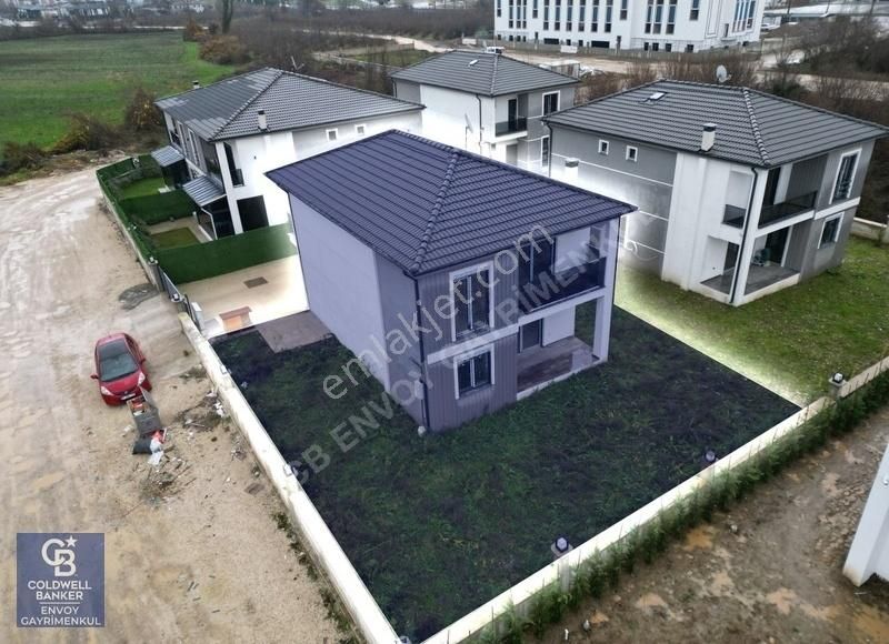 Düzce Merkez Yahyalar Satılık Villa Envoy'dan Yahyalar'da Site İçi Müstakil Kullanım Sıfır 4+1 Villa