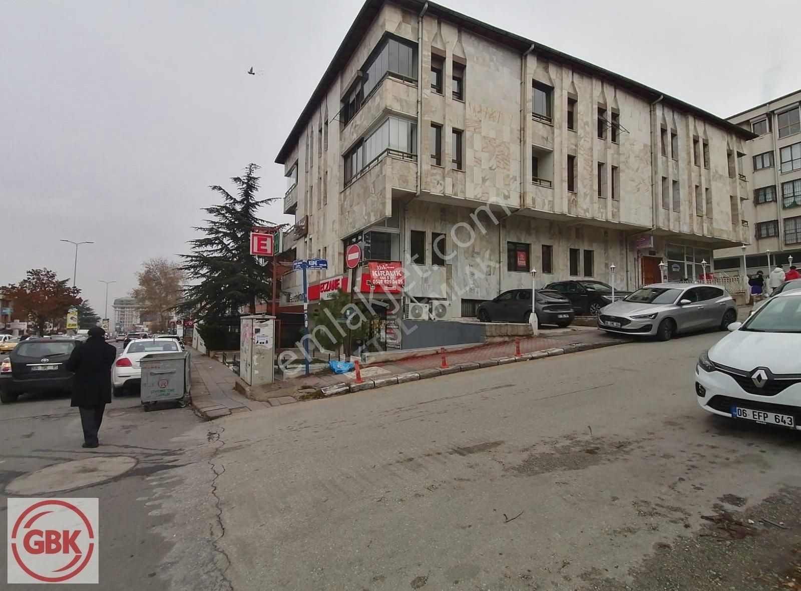 Ankara Çankaya Kiralık Ofis Uğur Mumcu Caddesi Küpe Sokakta 2+1 Ön Cephe