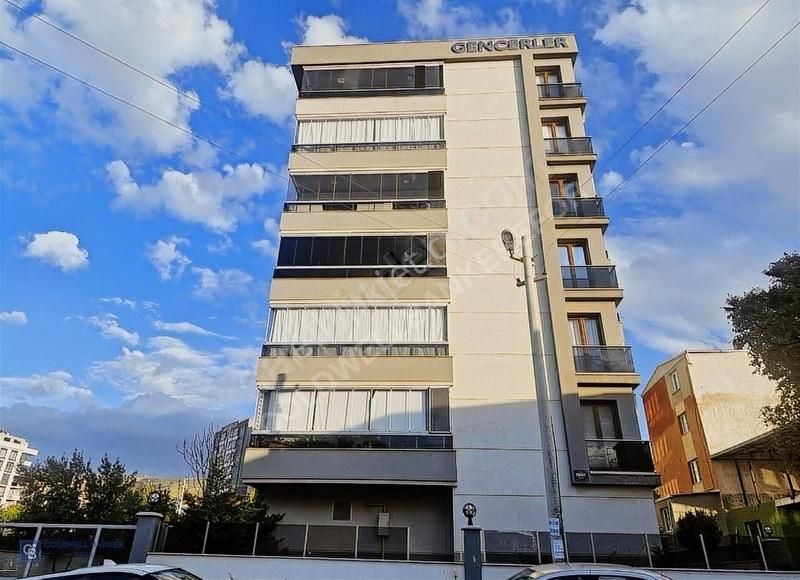 Çiğli Uğur Mumcu Satılık Daire 3+1 Acil Satılık, Aydınlık, Çift Balkon, Uygun Fiyat