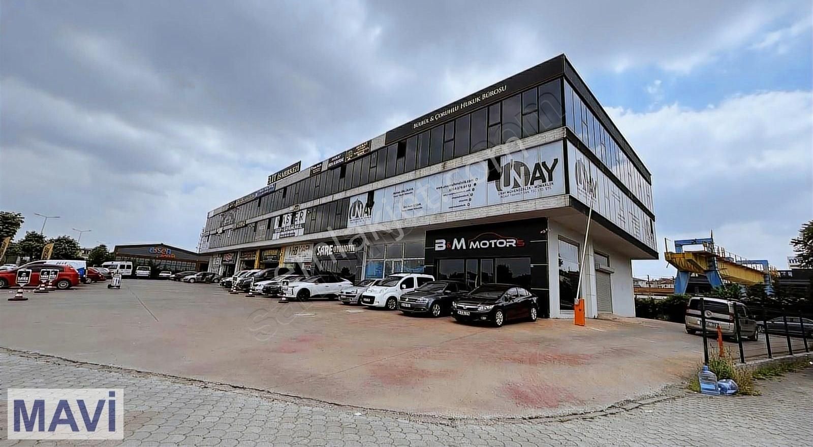 Serdivan Bahçelievler Satılık Ofis Remax Mavi'den Serdivan'da 3+1/100 M² Boş Ofis