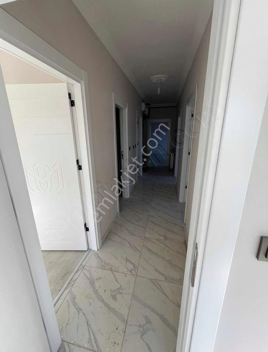 Isparta Merkez Muzaffer Türkeş Kiralık Daire Mak Emlaktan Lüx Daire Deregümüde Kiralık Daire