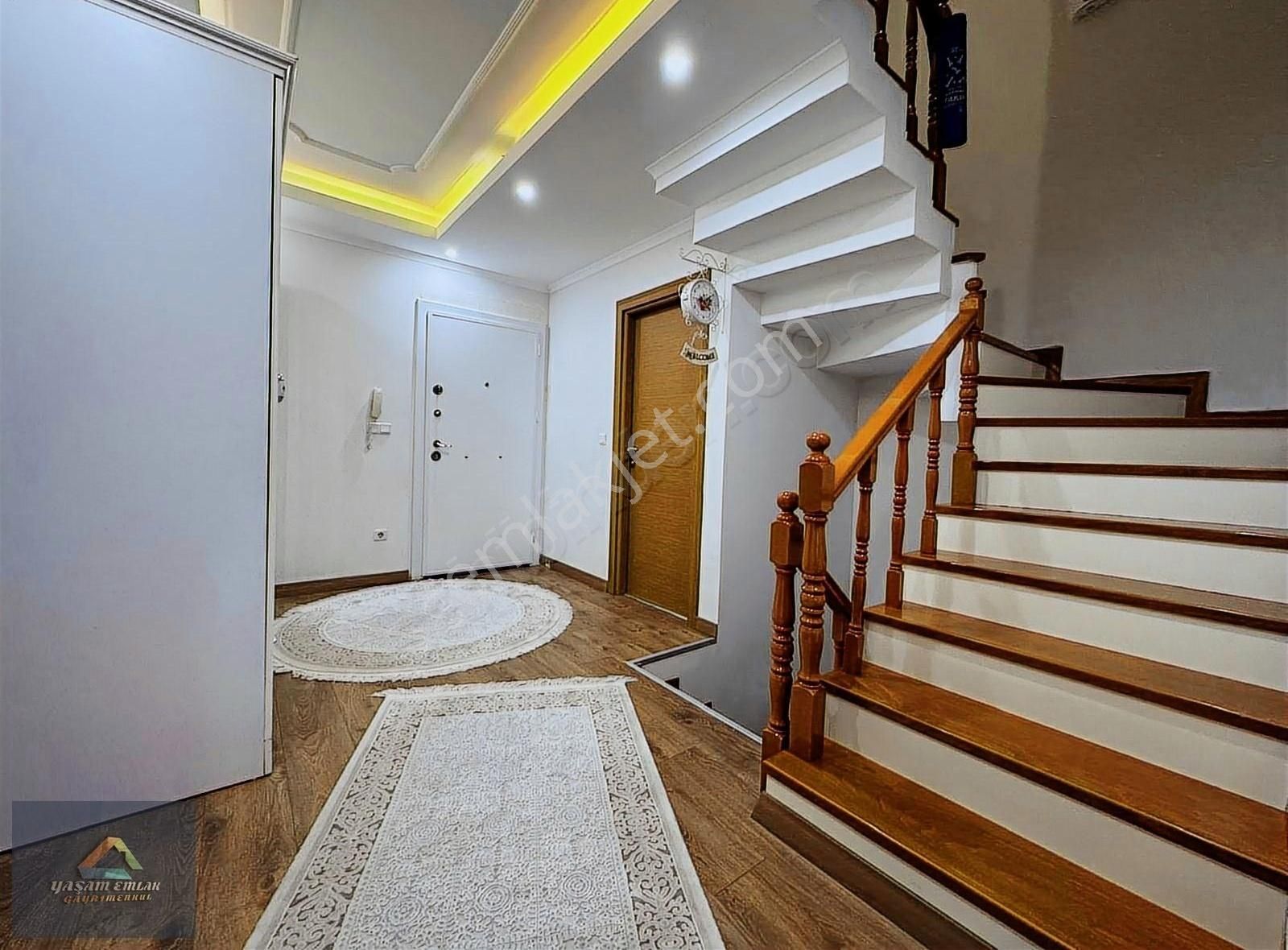 Pendik Çamlık Satılık Villa Yaşam'dan Çamlık Bahar Villaları 280 M² 4+2 Geniş Bahçeli Villa