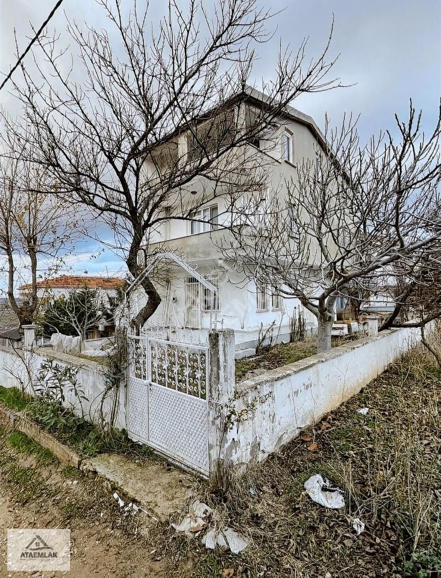 Tekirdağ Marmaraereğlisi Denize Sıfır Satılık Villa Ata Gayrimenkul'den 5+1 Her Bütçeye Uygun Kaçırılmayacak Villa!