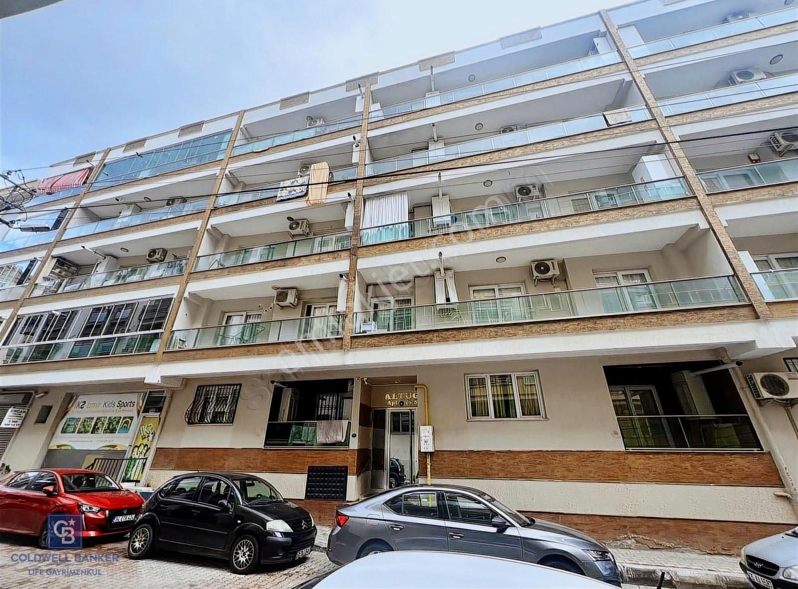 Karşıyaka Yalı Satılık Daire Yalı Mahallesi 3+1 Satılık Daire