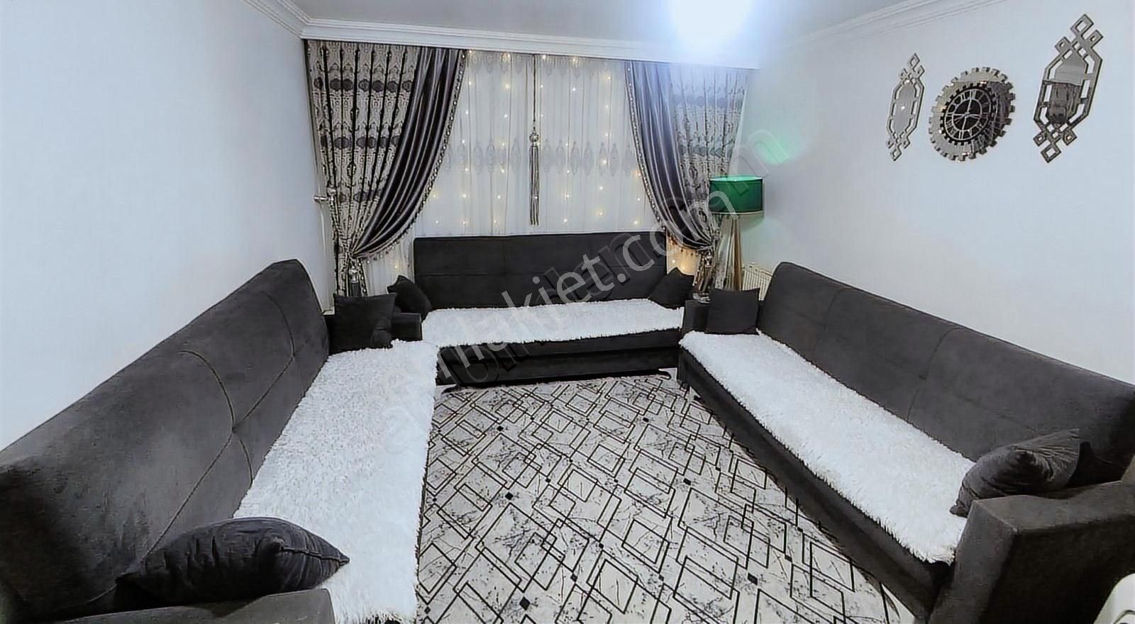 Kağıthane Hürriyet Kiralık Daire Dalkıran Gayrimenkul Hürriyet Mahallesi 2+1 Kiralık Bahçe Katı