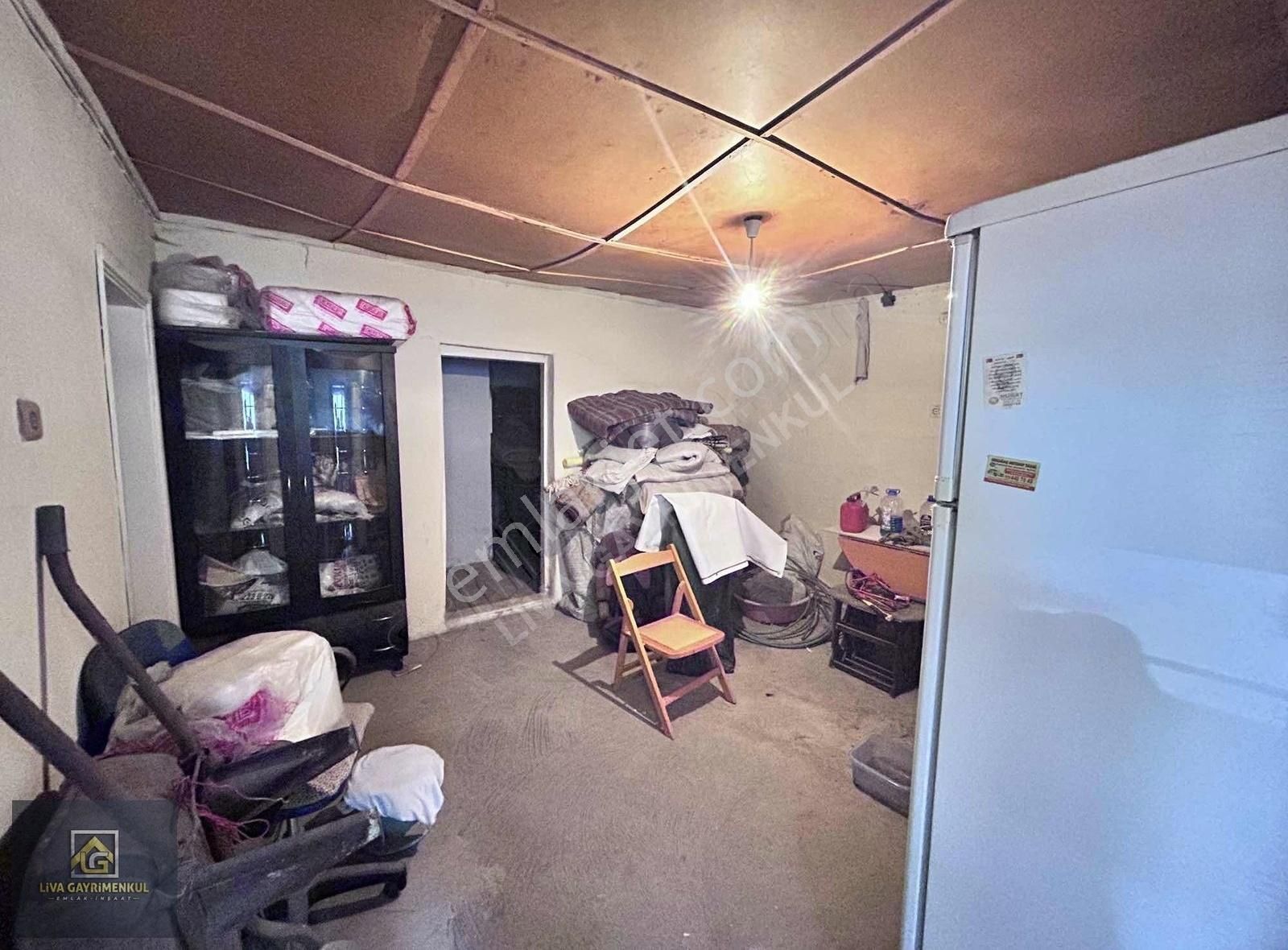 Liva'dan Buca Çamlıpınarda Satılık Müstakil Bahçeli Ev - Görsel 22