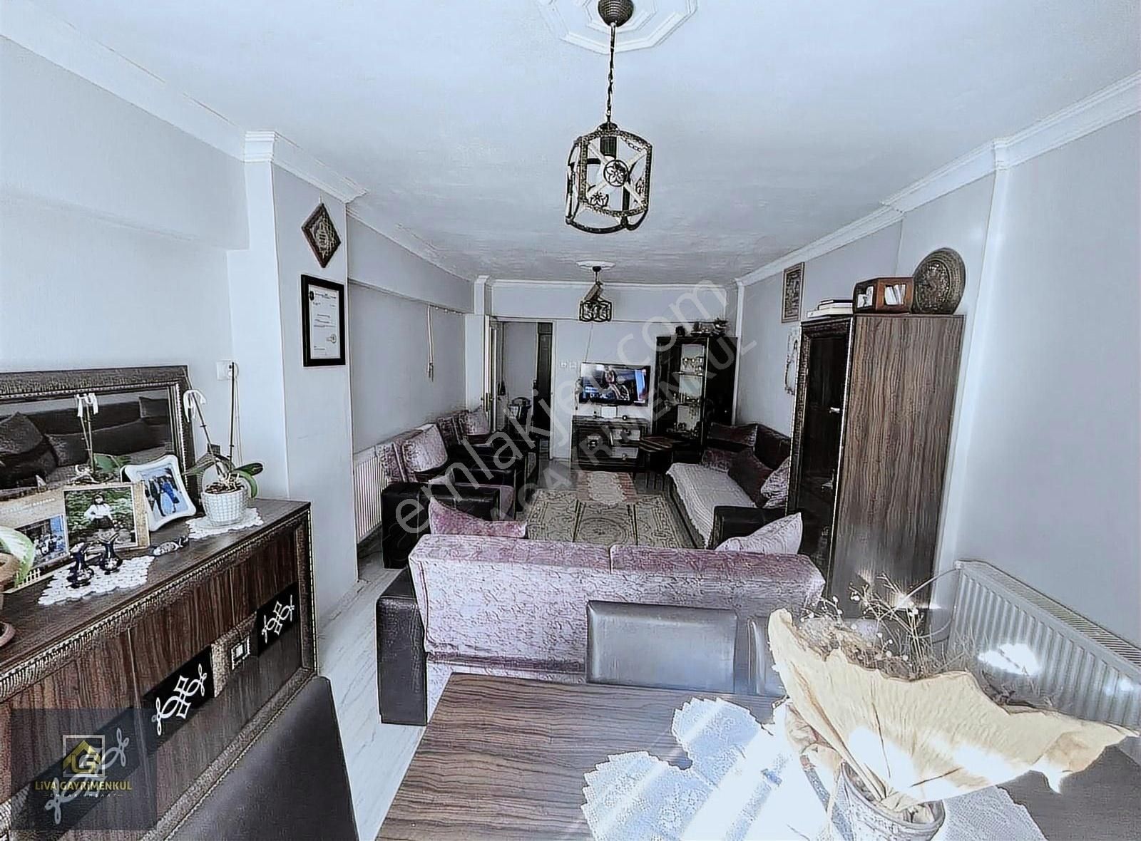 Buca Yıldız Satılık Daire Livadan Buca Yıldızda 3+1 Arakat Site İçi Daire