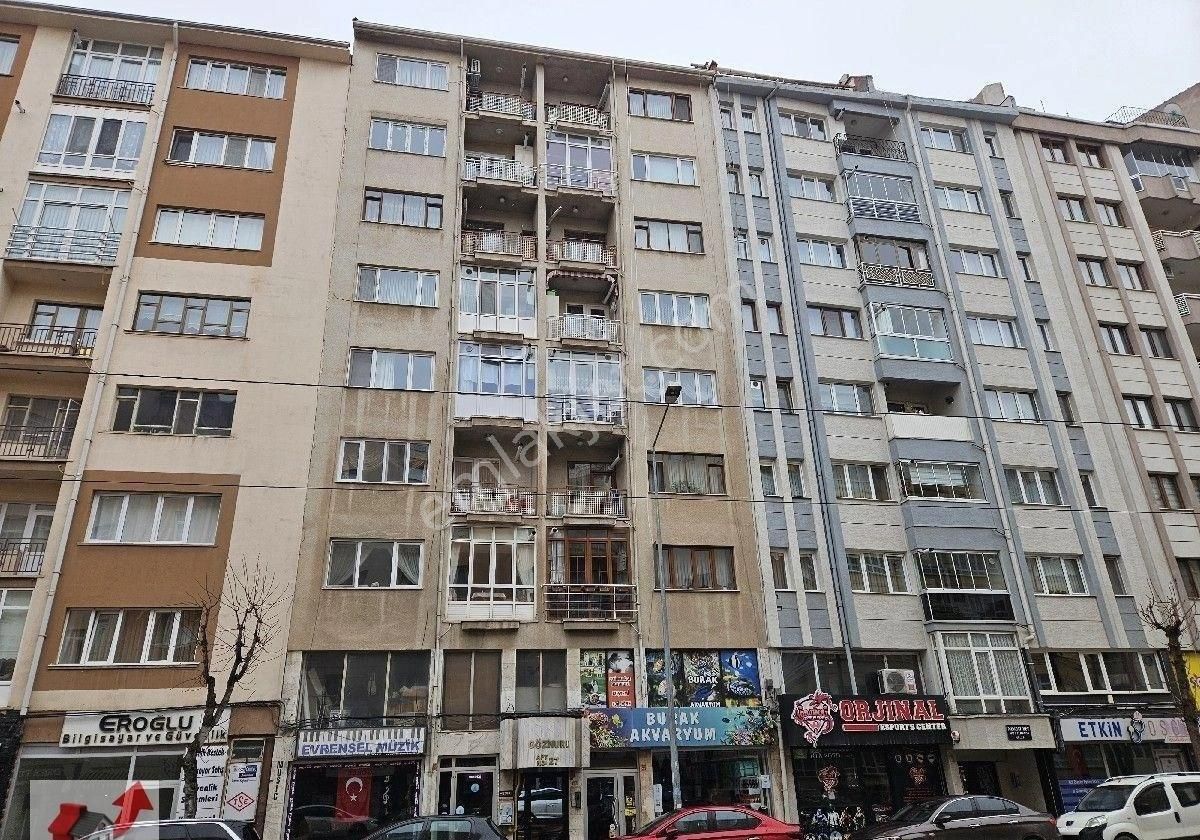 Odunpazarı Vişnelik Satılık Daire Dönertaş Emlaktan Vişnelik Mah.satılık 3+1 Arakat Asansörlü Bakımlı Daire