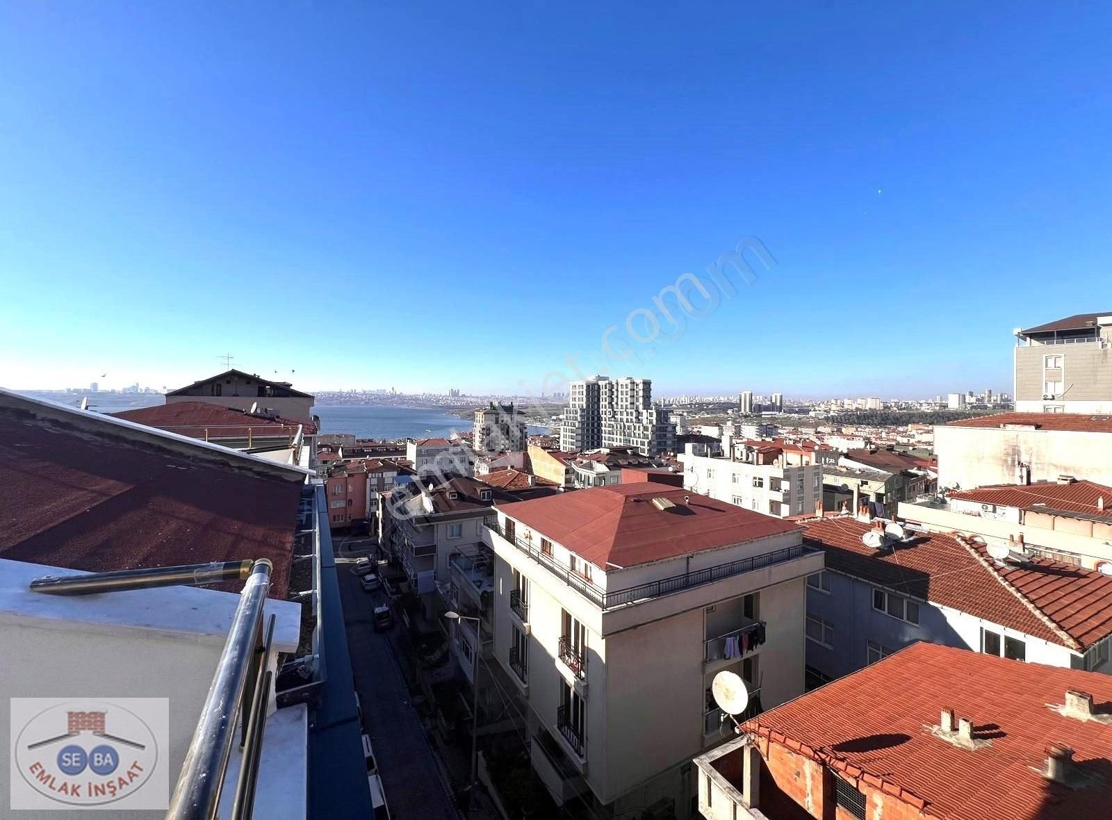 Küçükçekmece Cumhuriyet Satılık Daire Cumhuriyet Mh 3+1 120m2 Otoparklı Göl Manzaralı Sıfır Dublekss