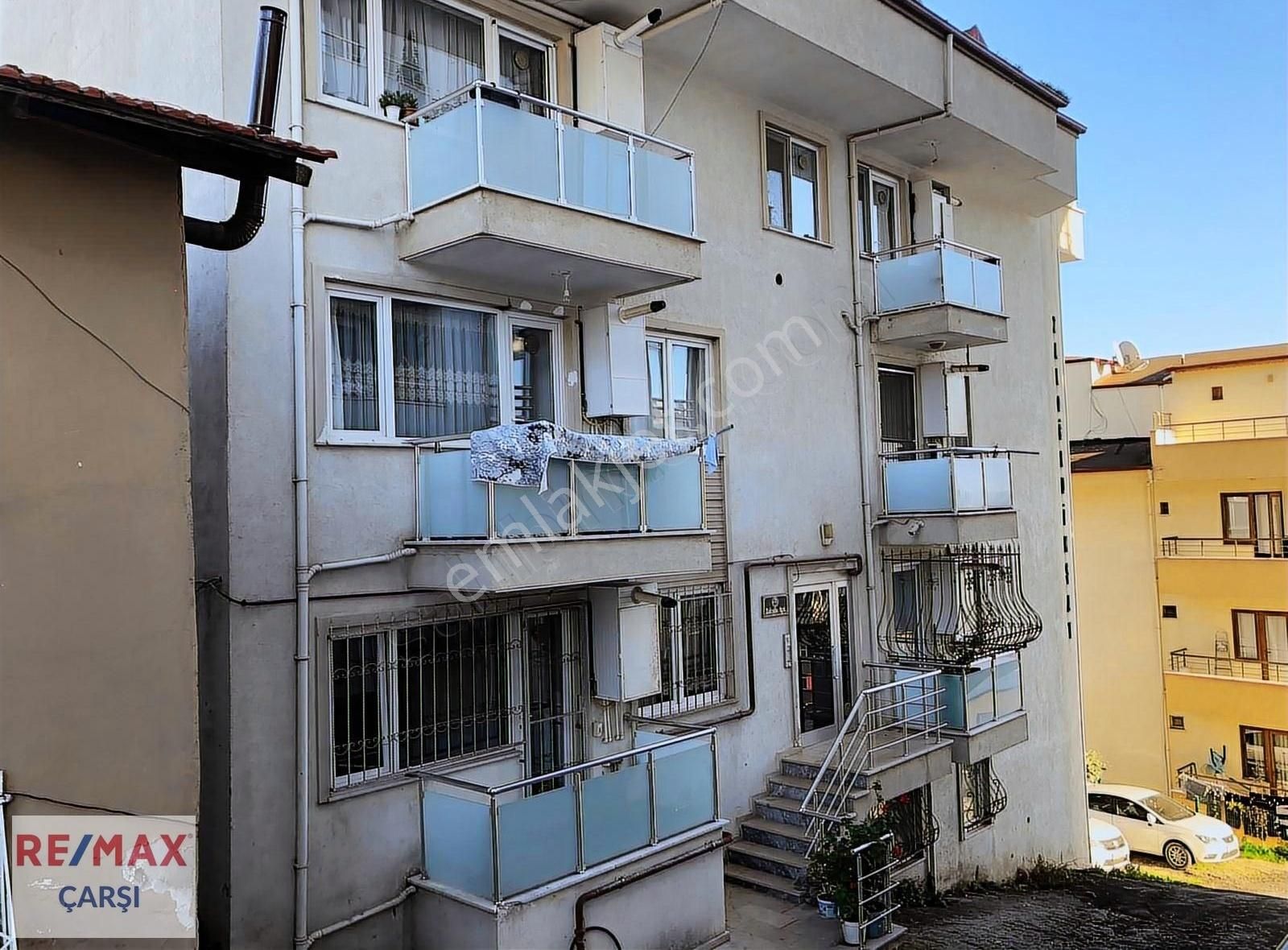 İzmit Cedit Satılık Daire Remax Çarşıdan İzmit Cedit Mah. 2+1 Satılık Dublex Daire