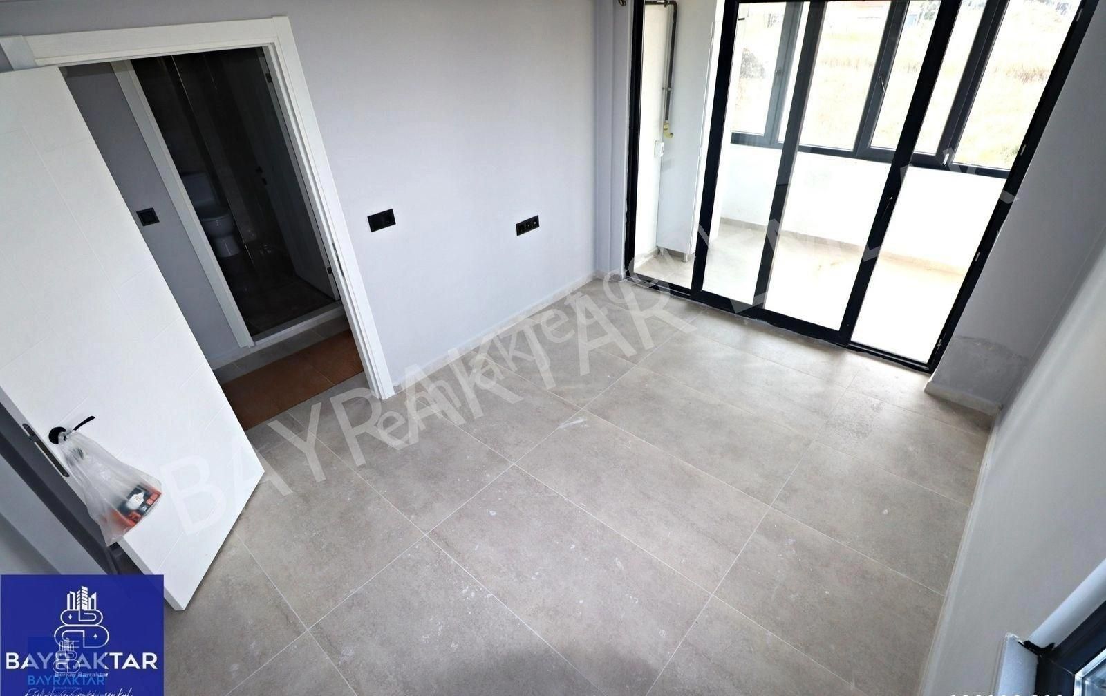 Bandırma Yeni Kiralık Daire Bandırma Yeni Mahalle'de Üniversite Karşısı 2+0 Arakat Satılık Daire Bayraktar Emlak'tan