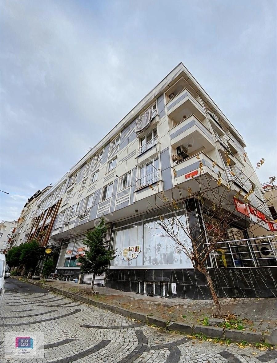 Bağcılar Yavuz Selim Satılık Daire Bağcılar Meydana Yakın Butik Sitede Bakımlı 2+1 Daire