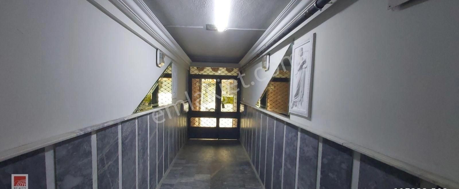 Rw Priene'den İstasyon Caddesinde 230m²bürüt Alanı Olan Daire - Görsel 7