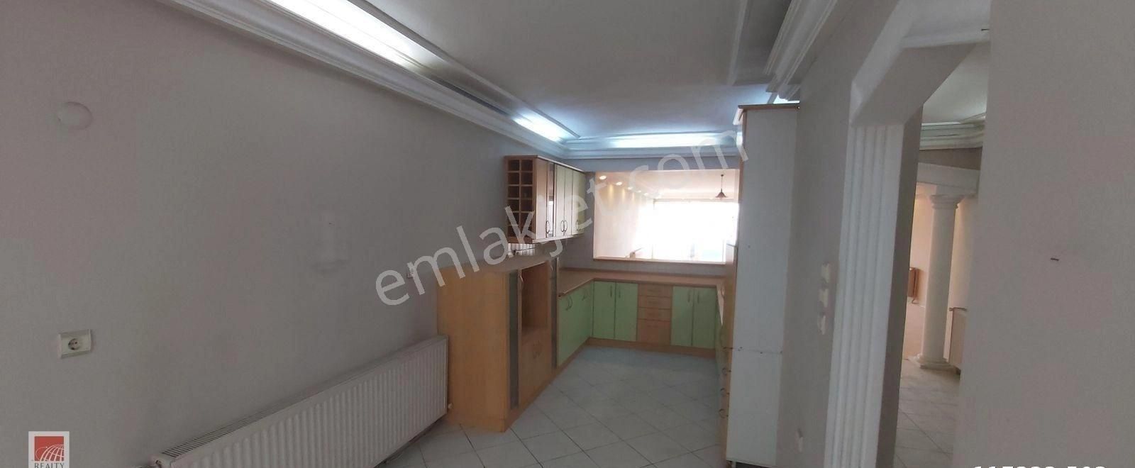 Rw Priene'den İstasyon Caddesinde 230m²bürüt Alanı Olan Daire - Görsel 2